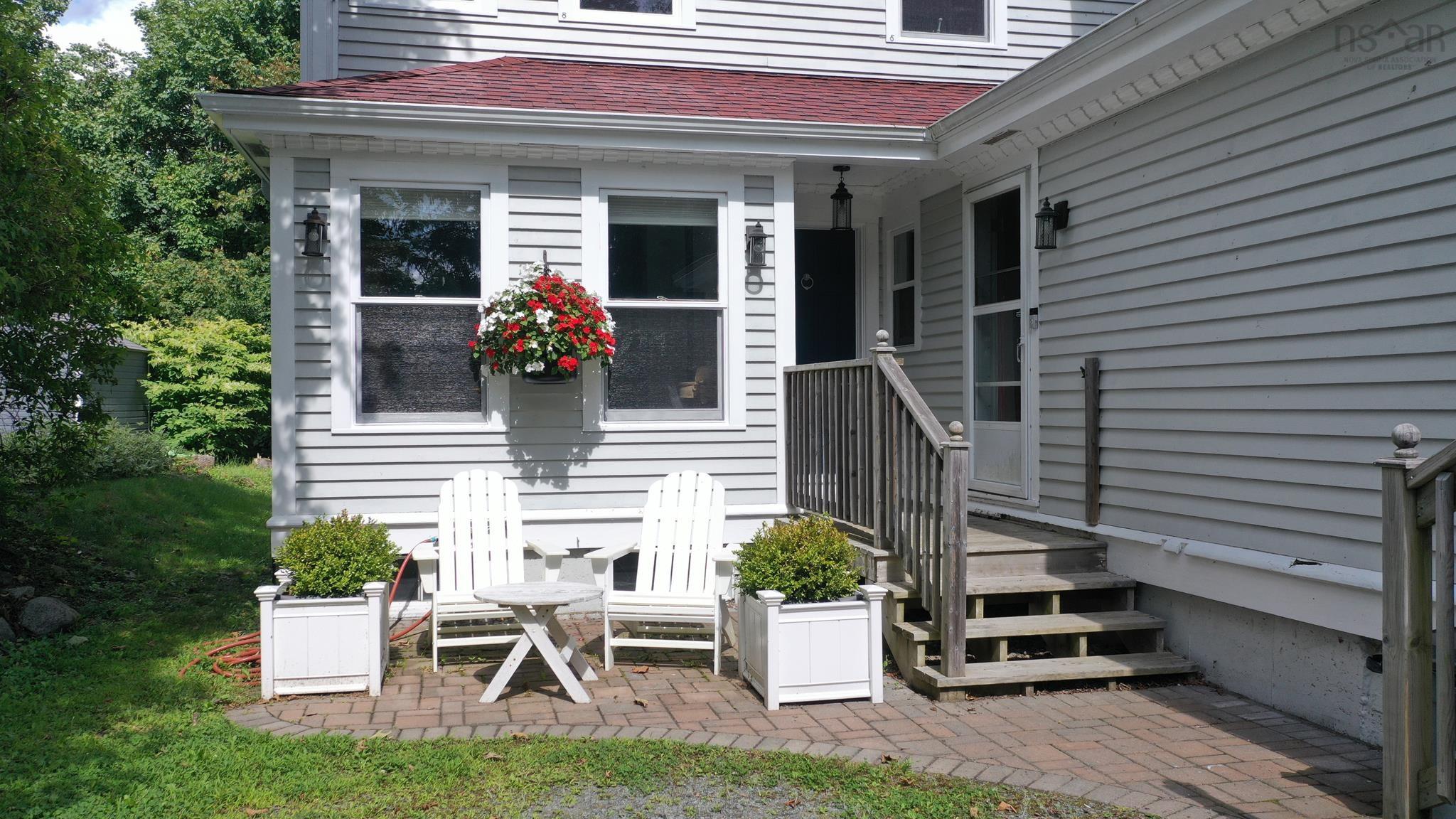 $1,350,000.00: 216 Dufferin Street, Lunenburg