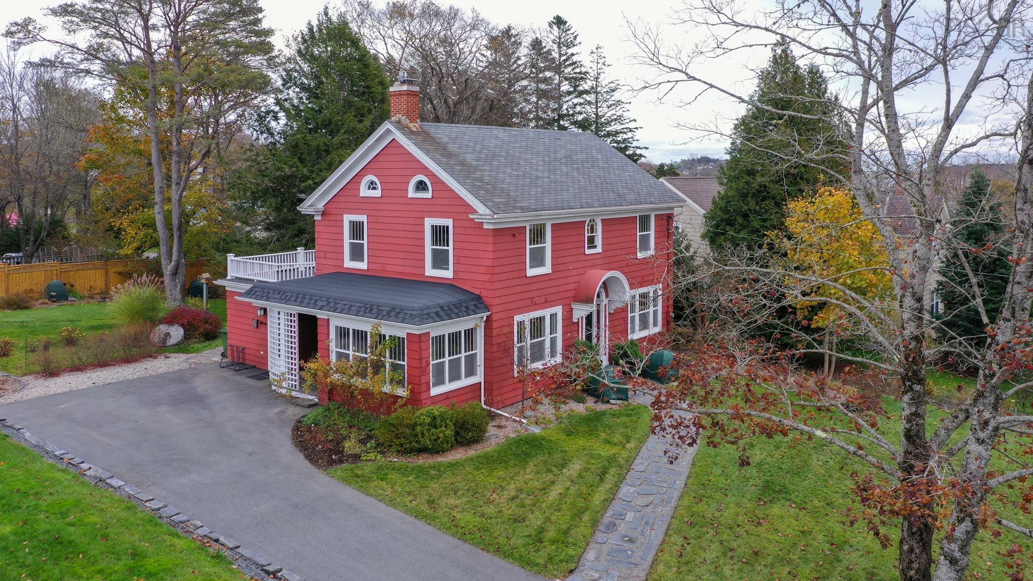 $825,000.00: 100 Green Street, Lunenburg