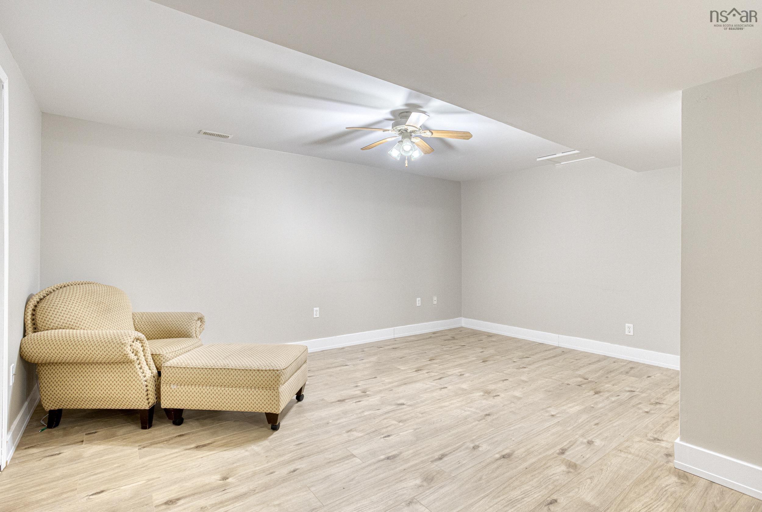 $585,900.00: 33 Earl Court, Porters Lake