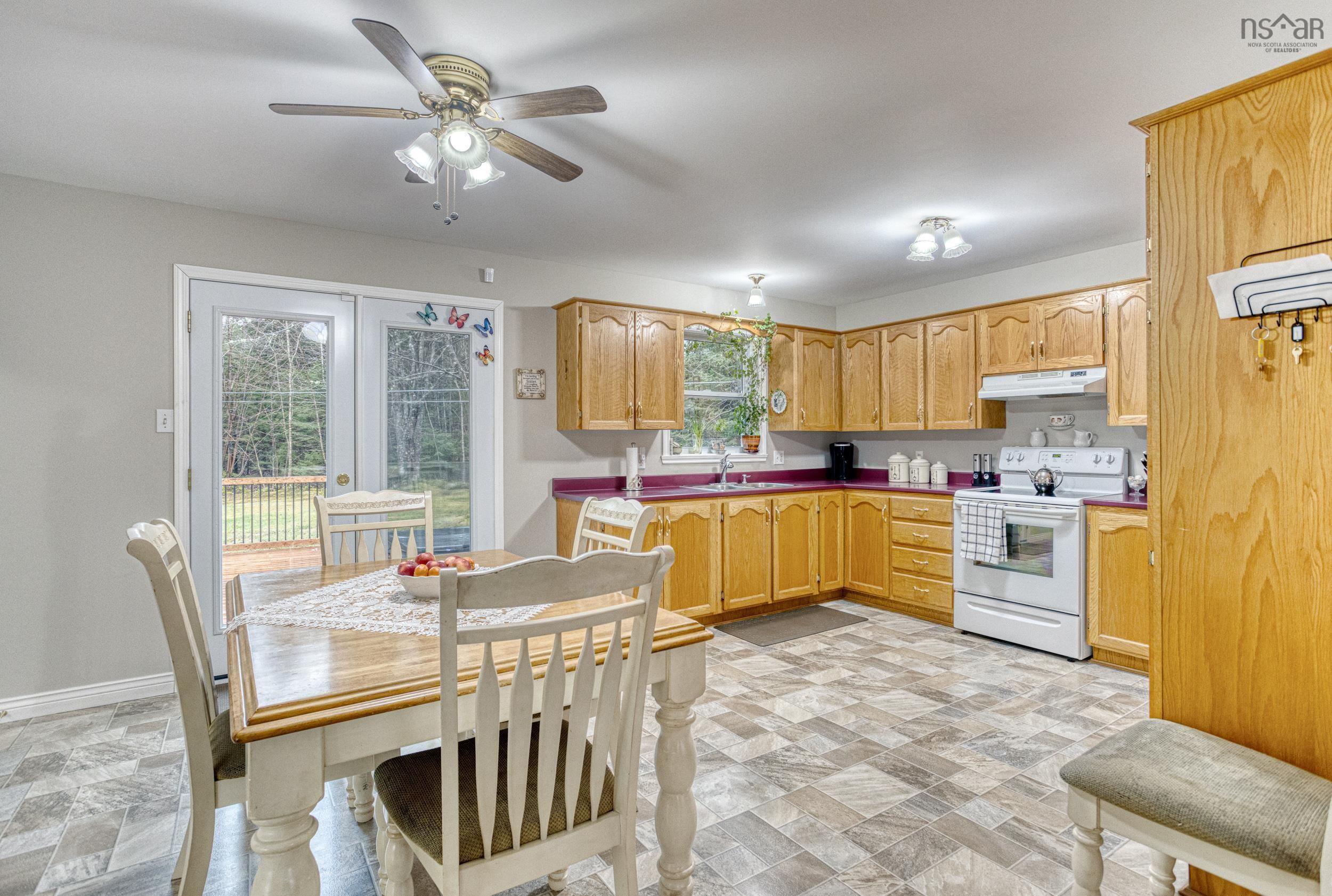 $585,900.00: 33 Earl Court, Porters Lake