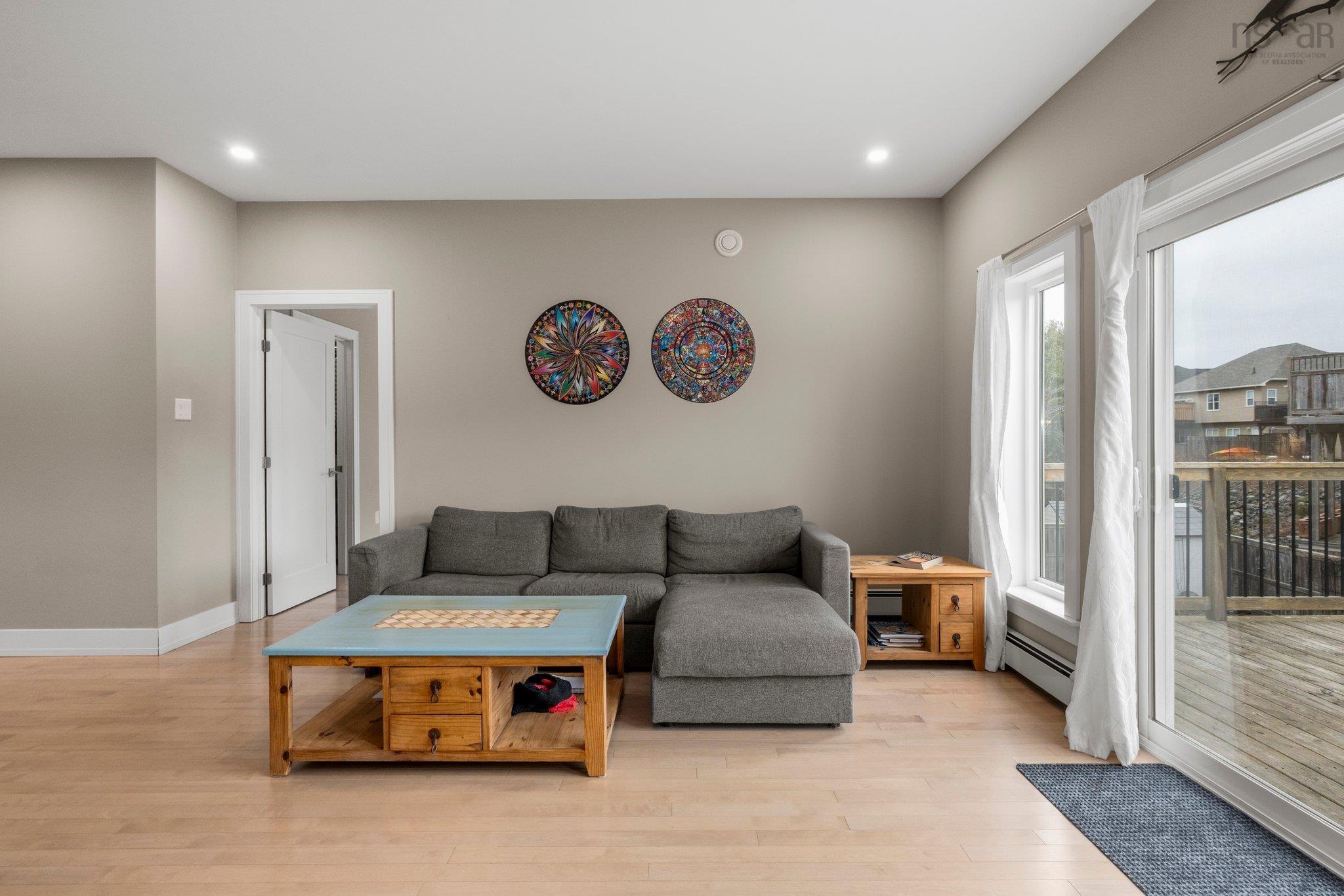 $799,900.00: 133 Bradford Place, Bedford