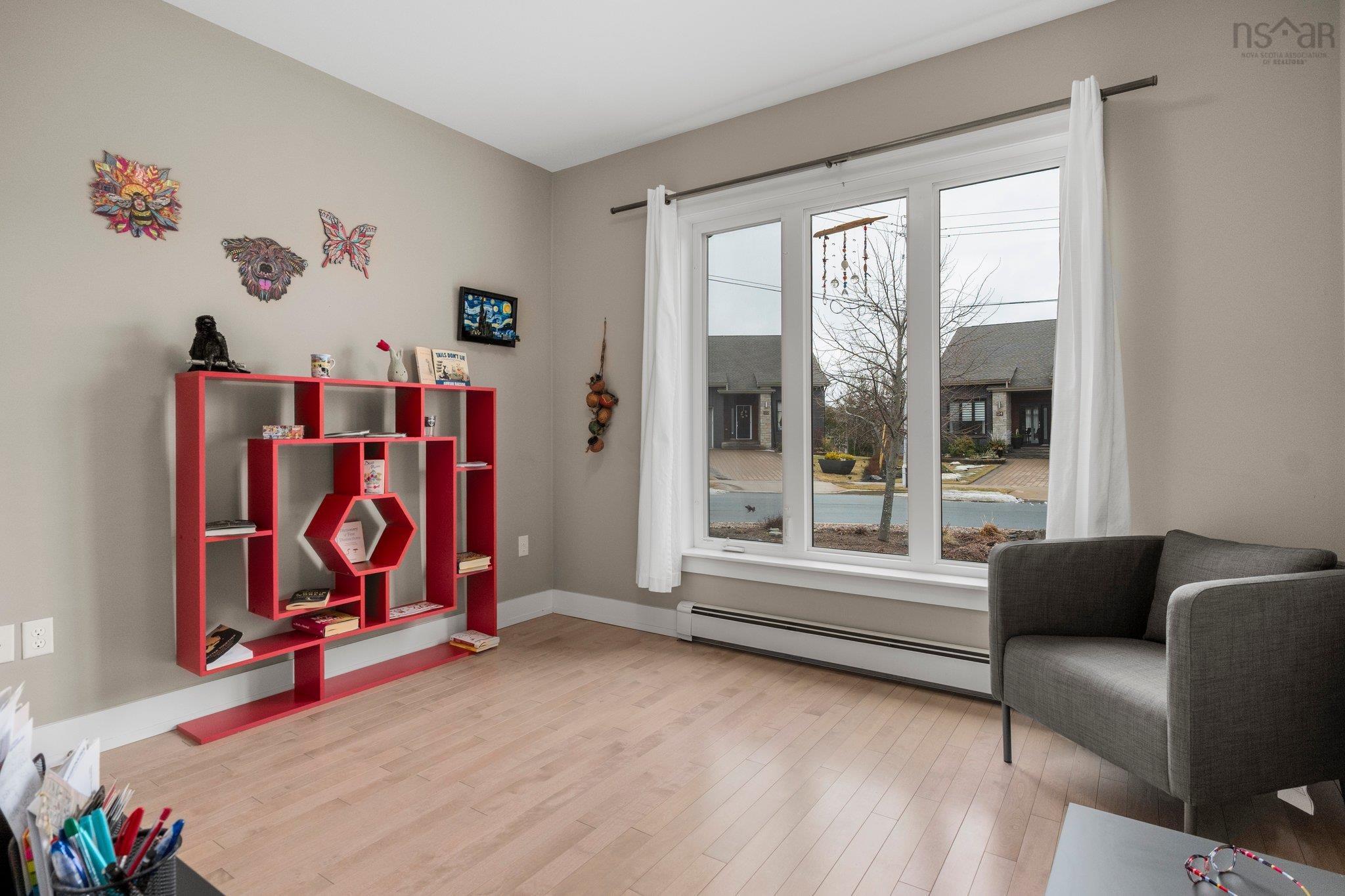 $799,900.00: 133 Bradford Place, Bedford