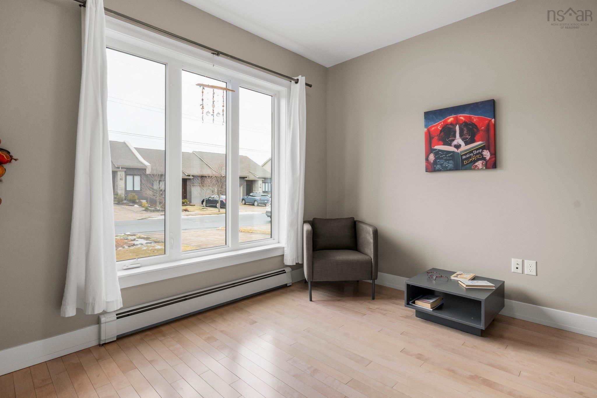 $799,900.00: 133 Bradford Place, Bedford