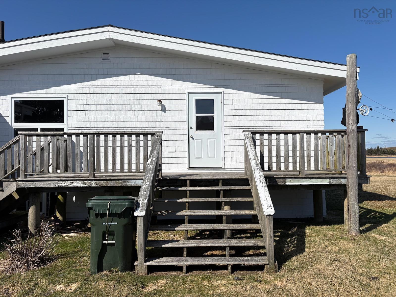 $274,500.00: 941 Pembroke Road, Pembroke