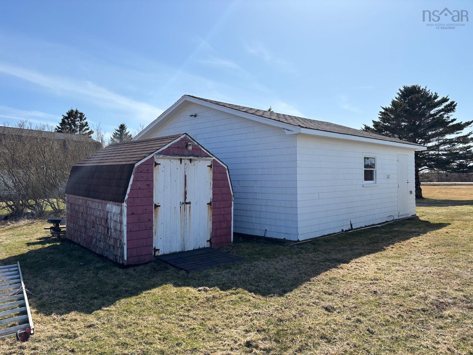$274,500.00: 941 Pembroke Road, Pembroke