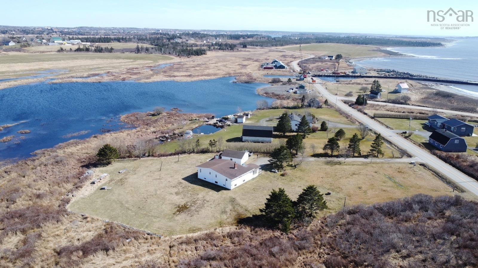 $274,500.00: 941 Pembroke Road, Pembroke