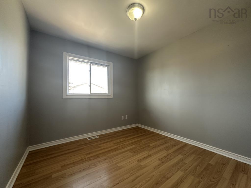 $399,900.00: 86 Stuart Harris Drive, Dartmouth
