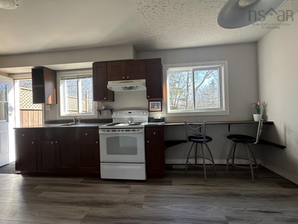 $399,900.00: 86 Stuart Harris Drive, Dartmouth