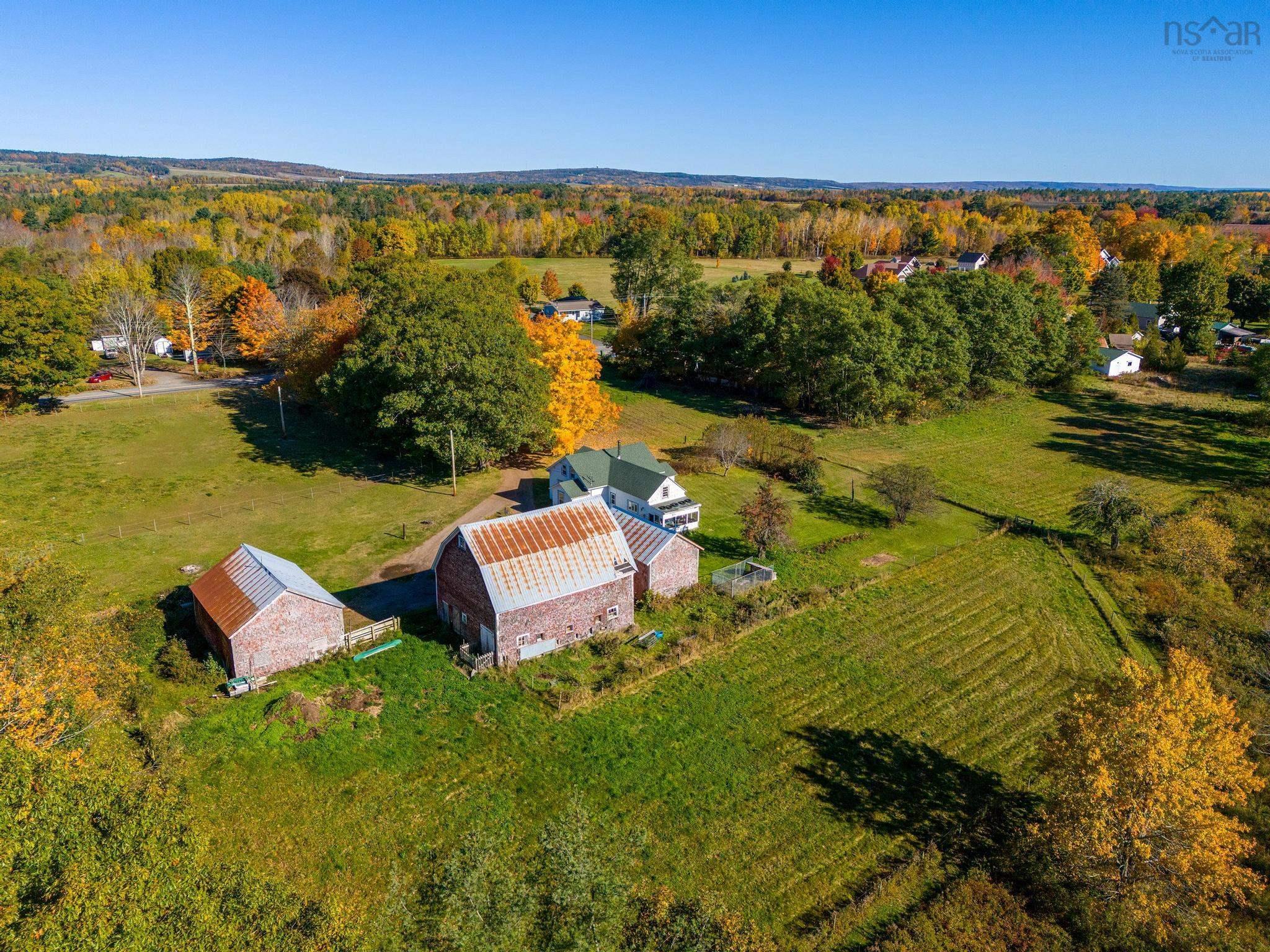 $349,900.00: 13908 Highway 1, Wilmot