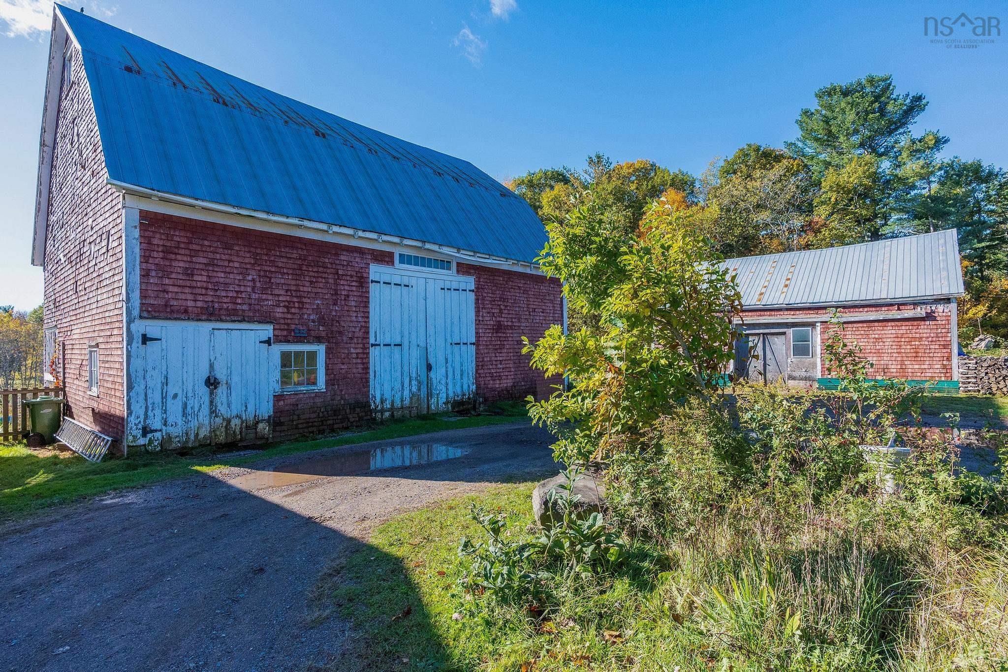 $349,900.00: 13908 Highway 1, Wilmot
