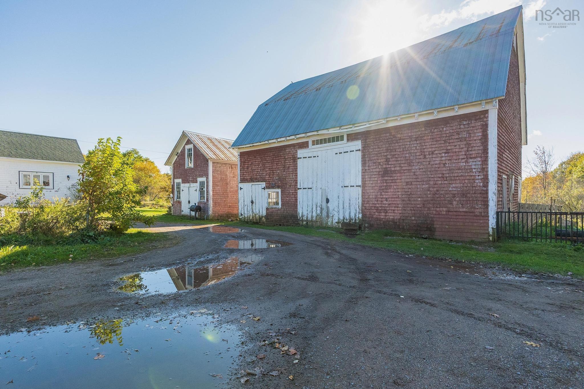$349,900.00: 13908 Highway 1, Wilmot