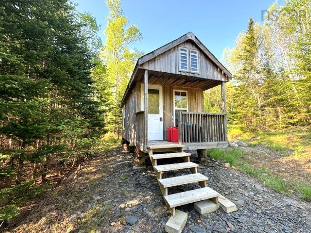 $130,000.00: 52 Down River Lane, Maplewood