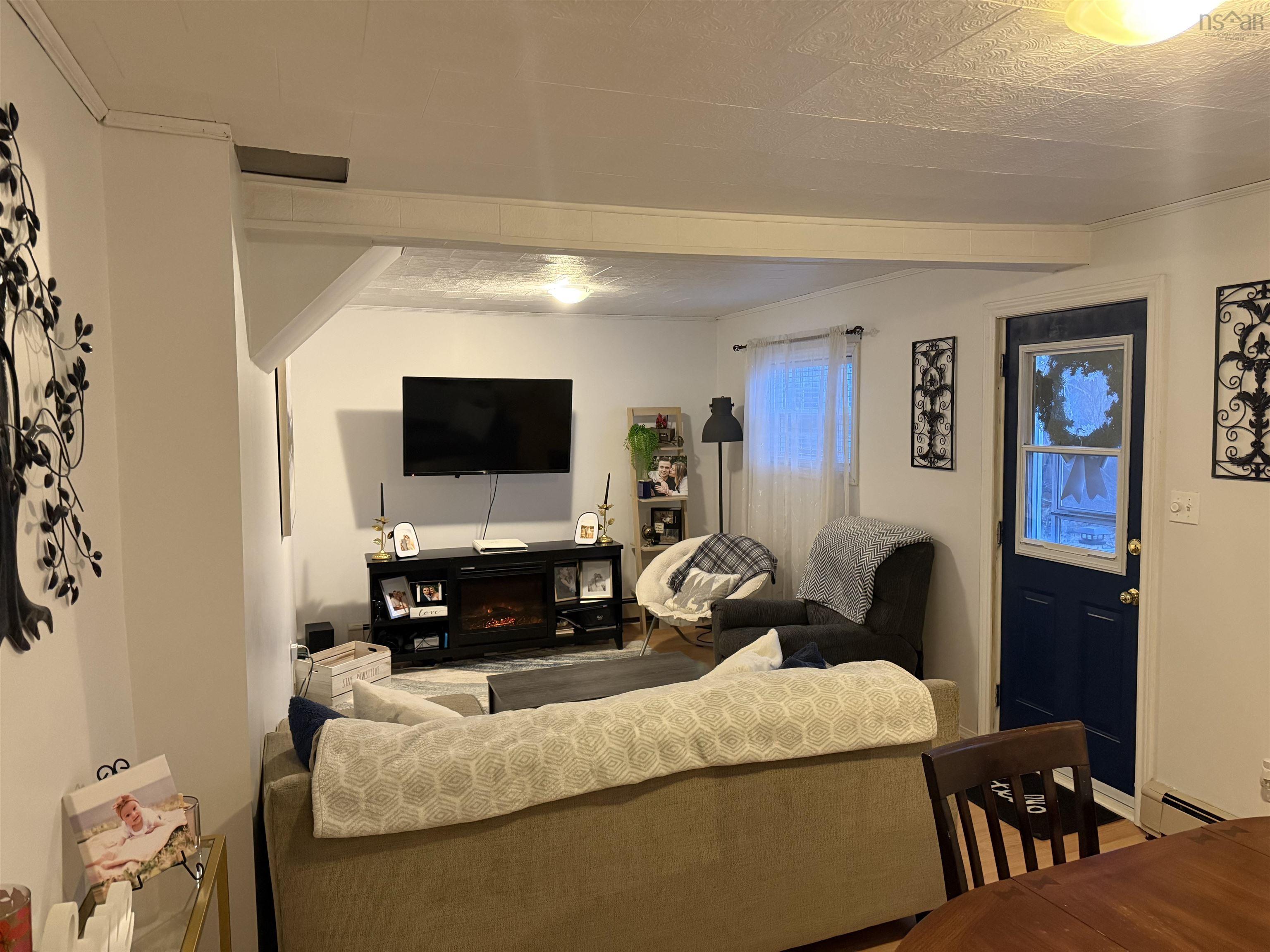 $139,900.00: 414 Cockburn Street, New Waterford