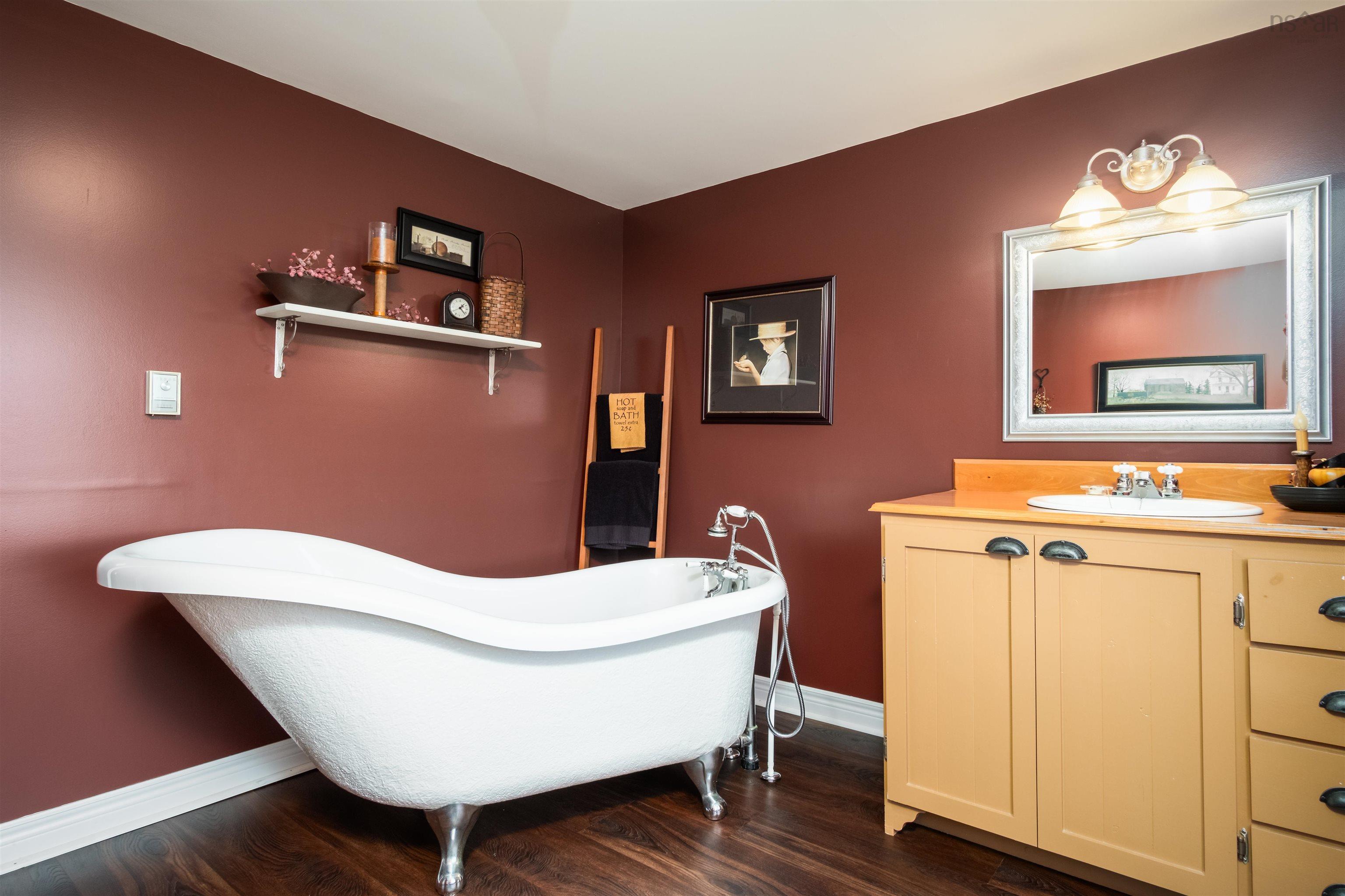 $499,900.00: 271 Broad Cove Banks Road, Inverness