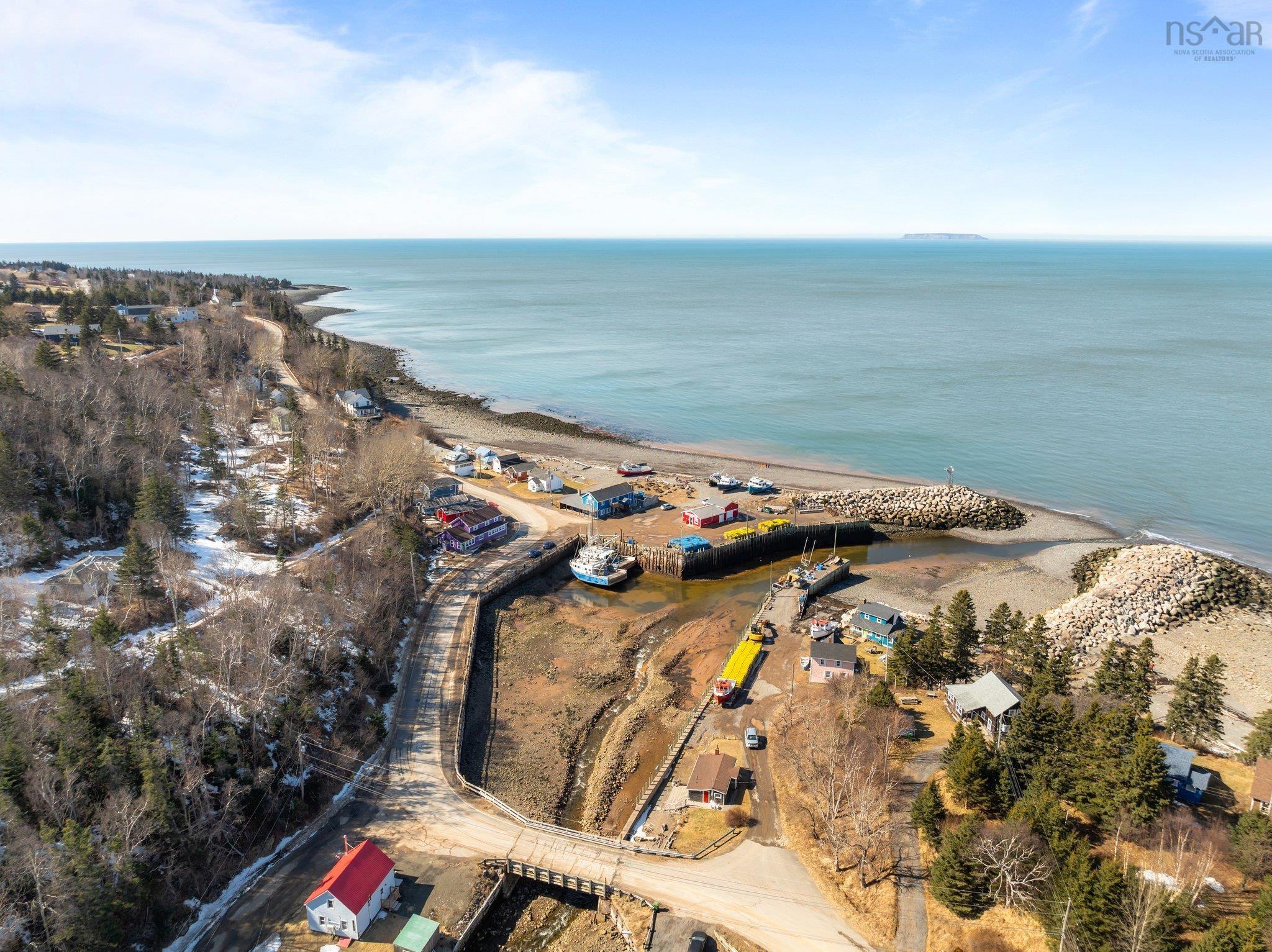 $299,900.00: 3282 Long Point Road Road, Harbourville