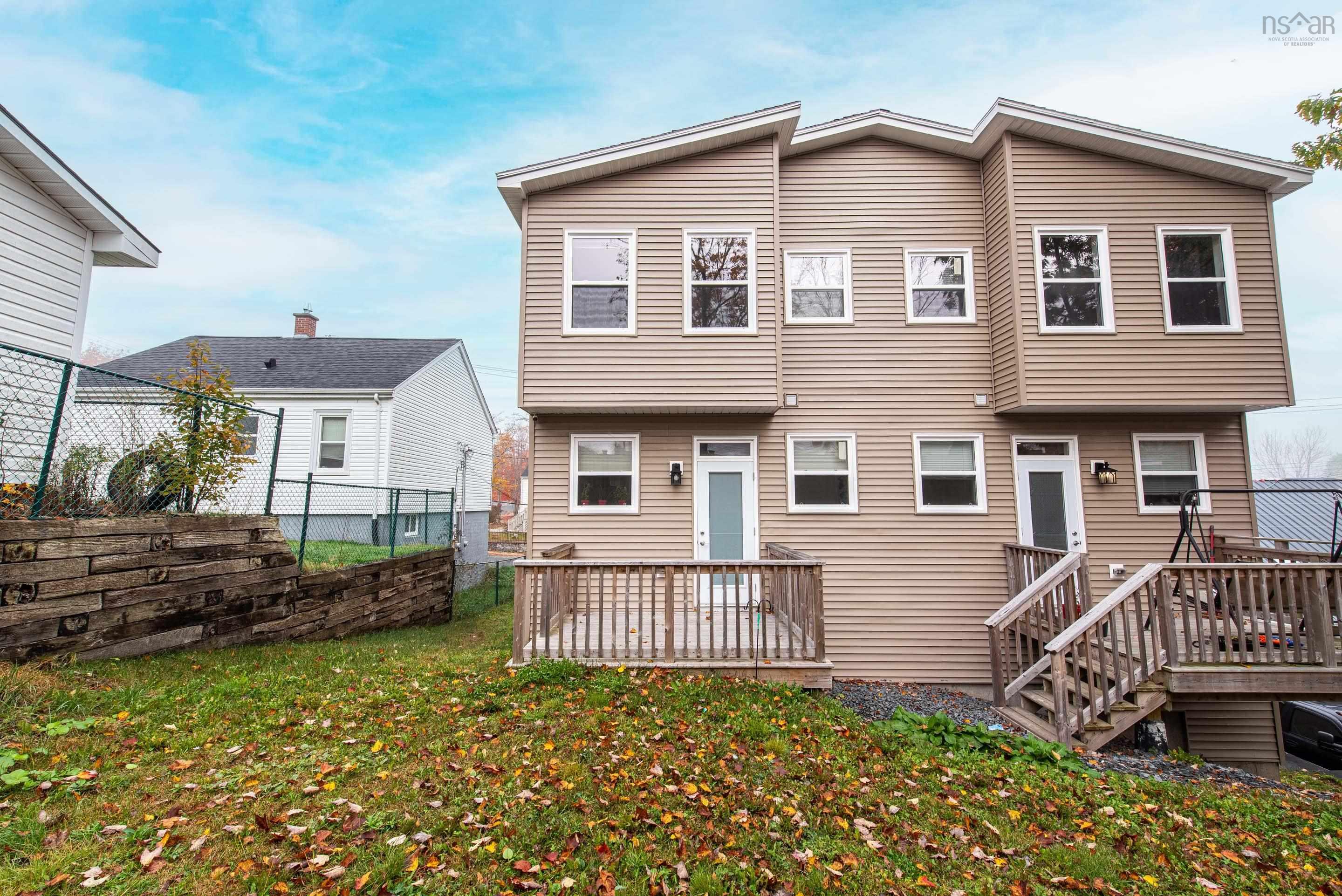 $579,900.00: 102 B Rufus Avenue, Fairview