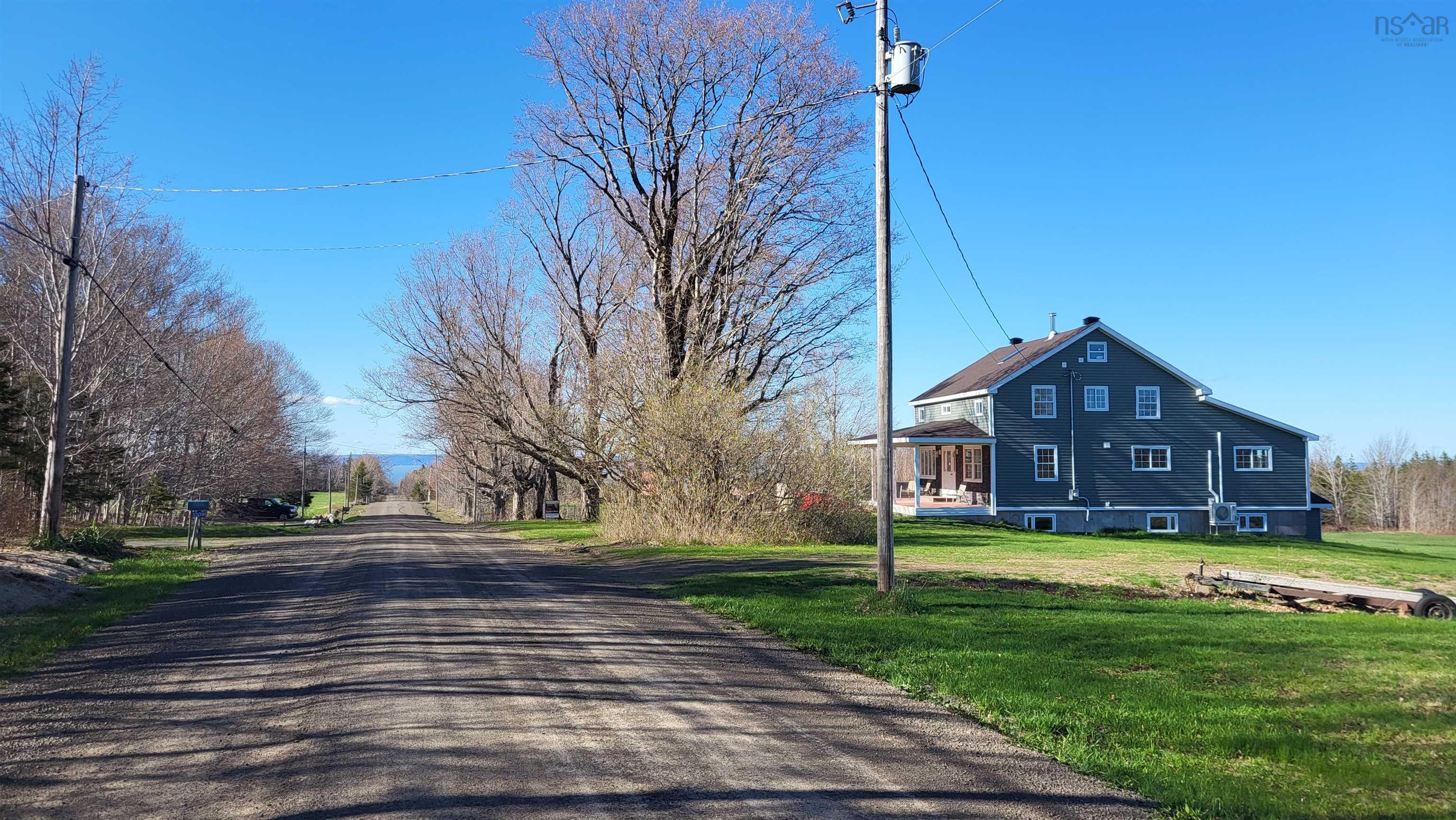 $649,900.00: 1012 Hamilton Road, Harbourville