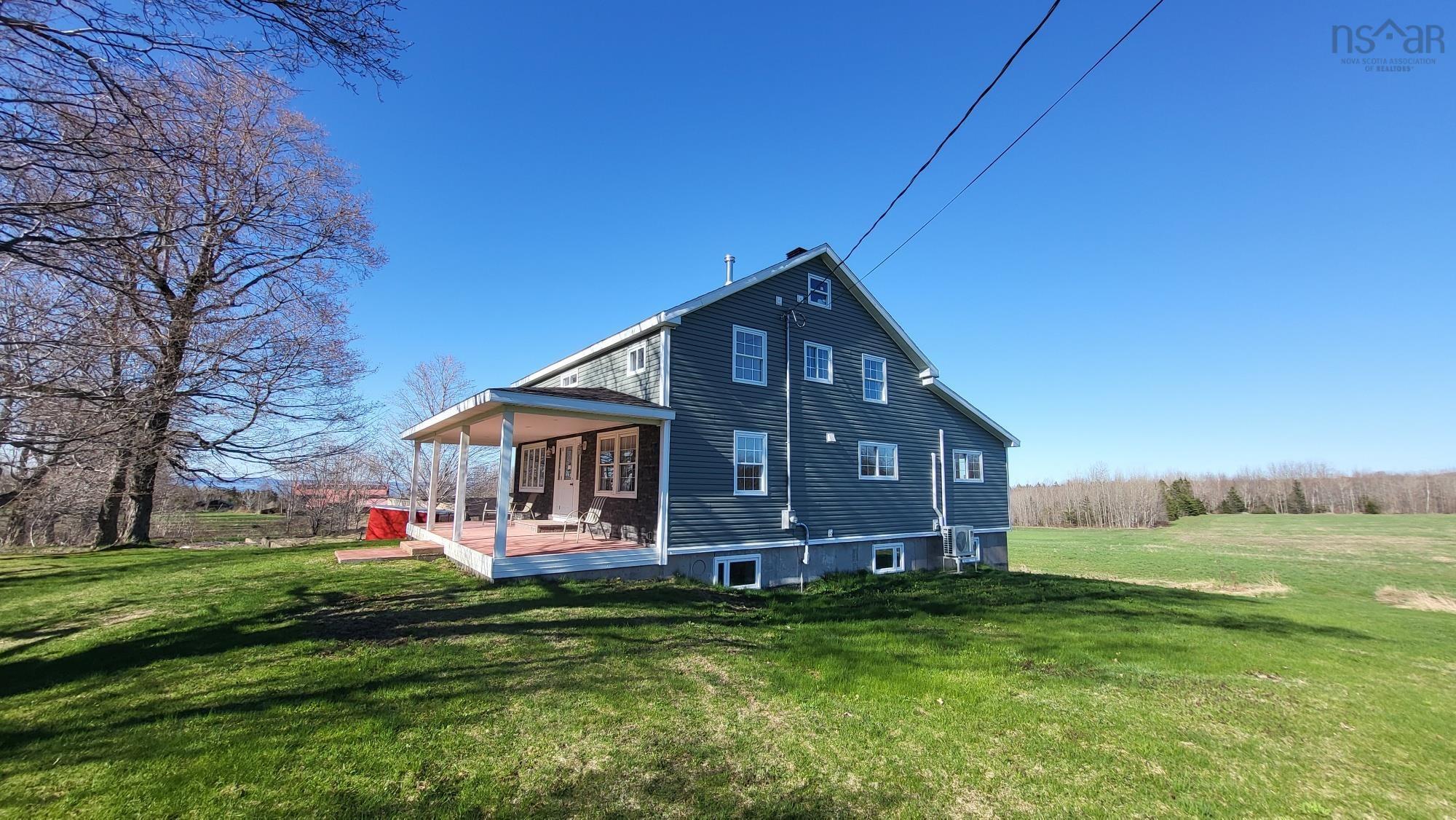 $649,900.00: 1012 Hamilton Road, Harbourville