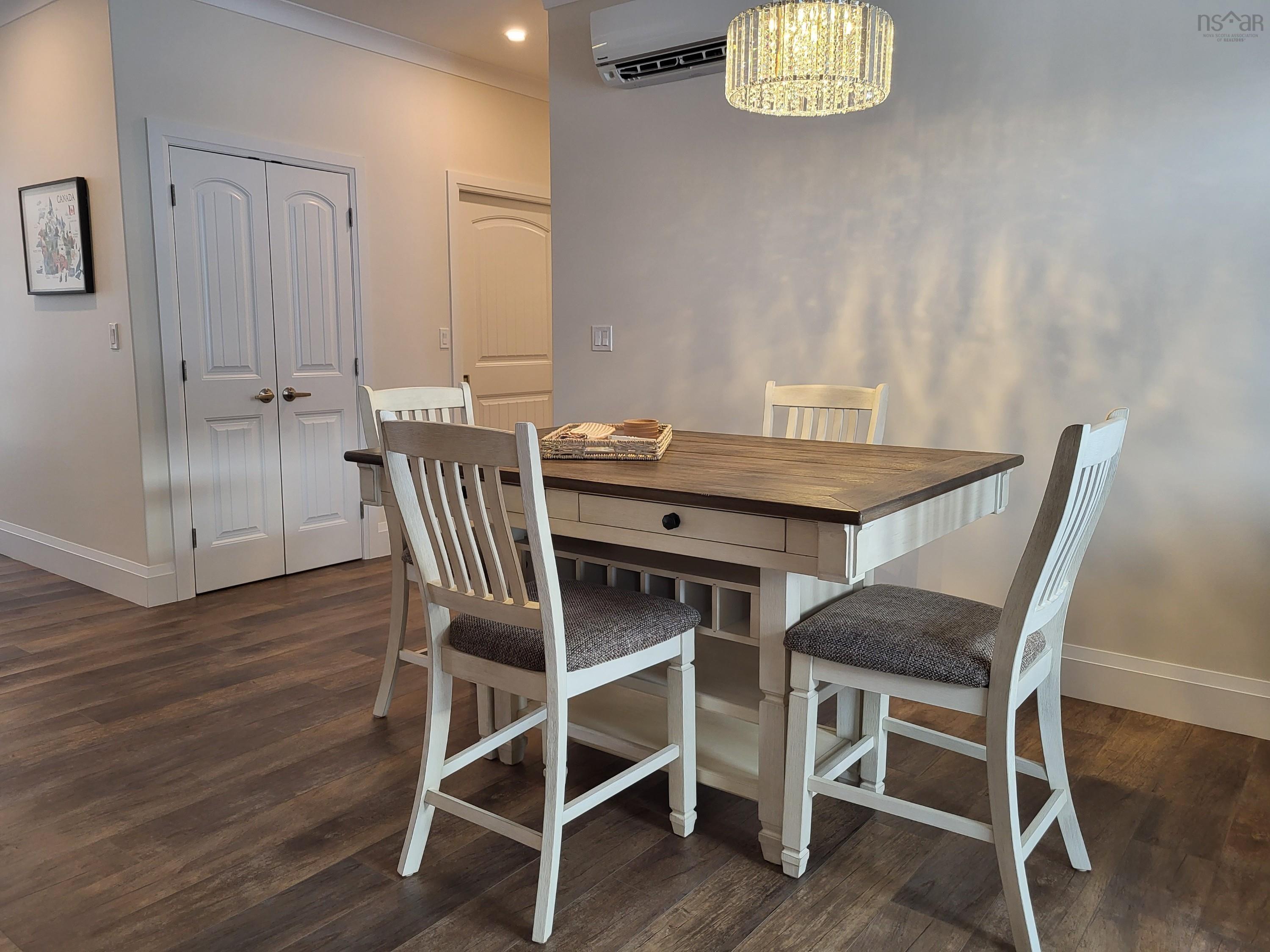 $689,000.00: 231 Hawthorn Road, Mahone Bay