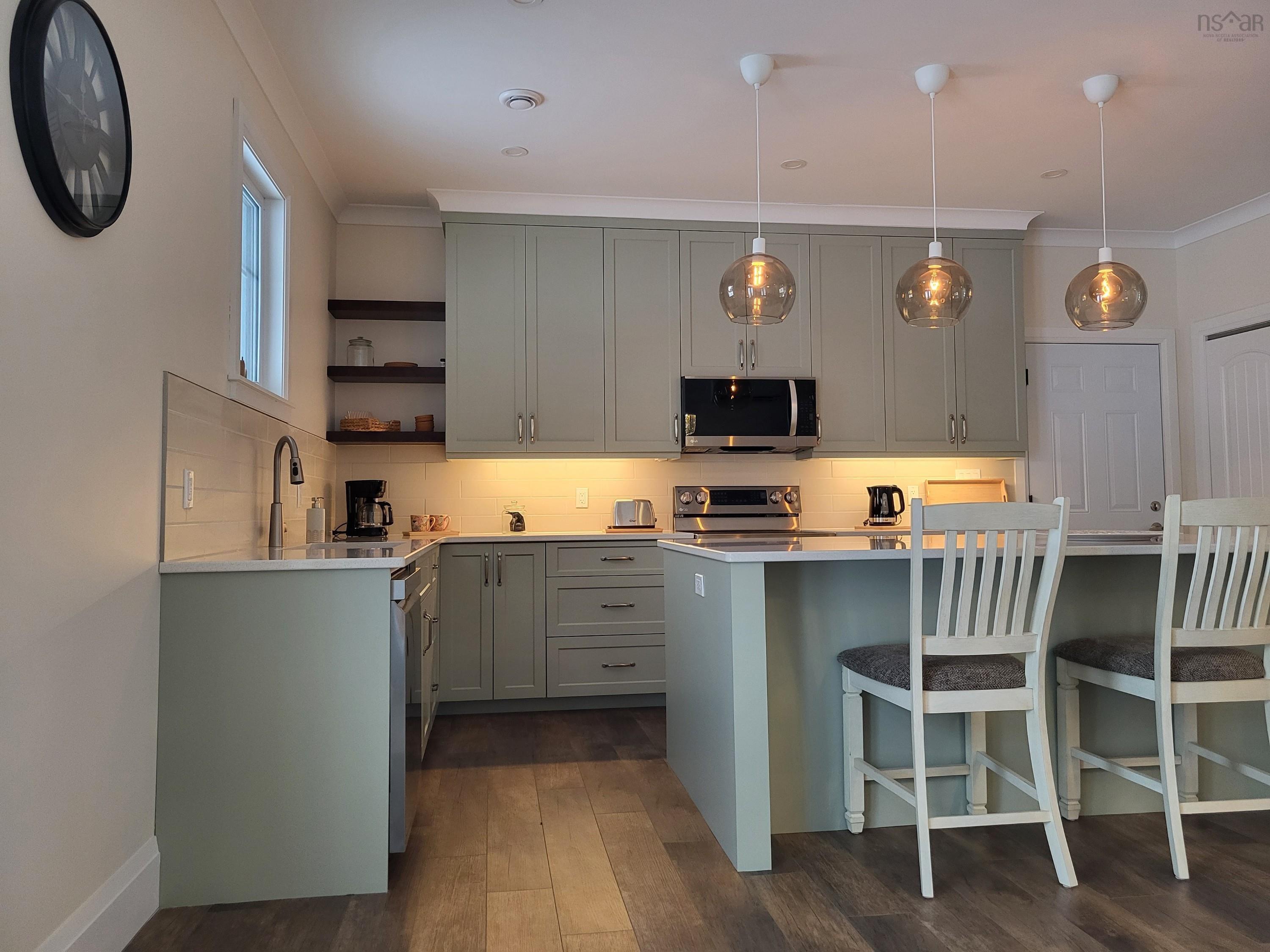 $689,000.00: 231 Hawthorn Road, Mahone Bay