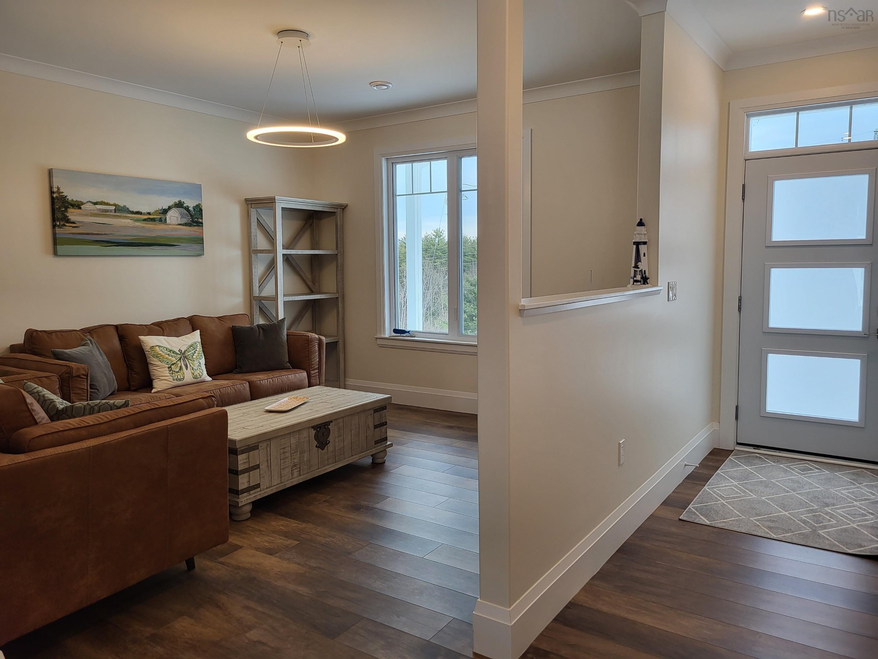 $689,000.00: 231 Hawthorn Road, Mahone Bay