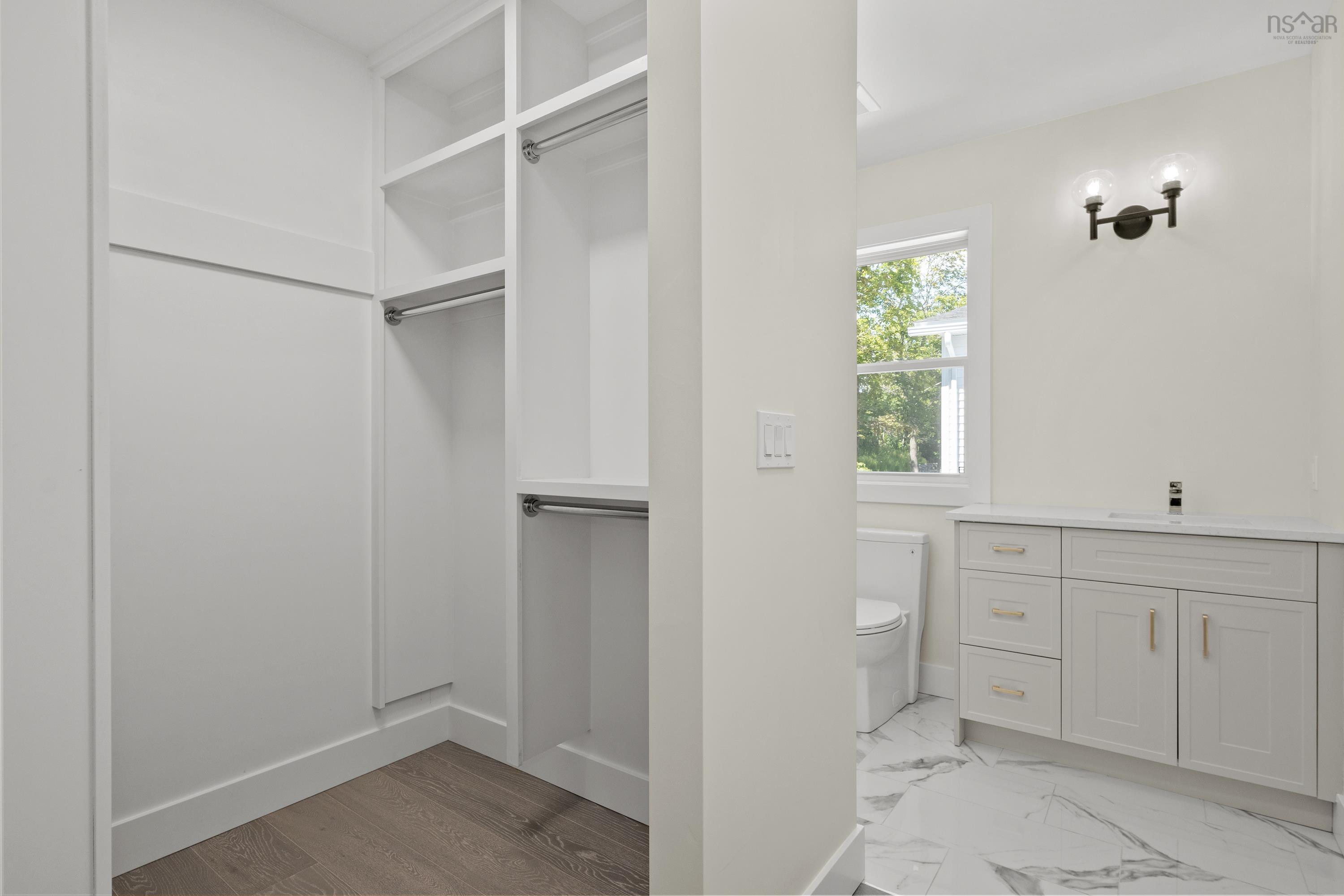 $1,399,900.00: 394 Shore Drive, Bedford