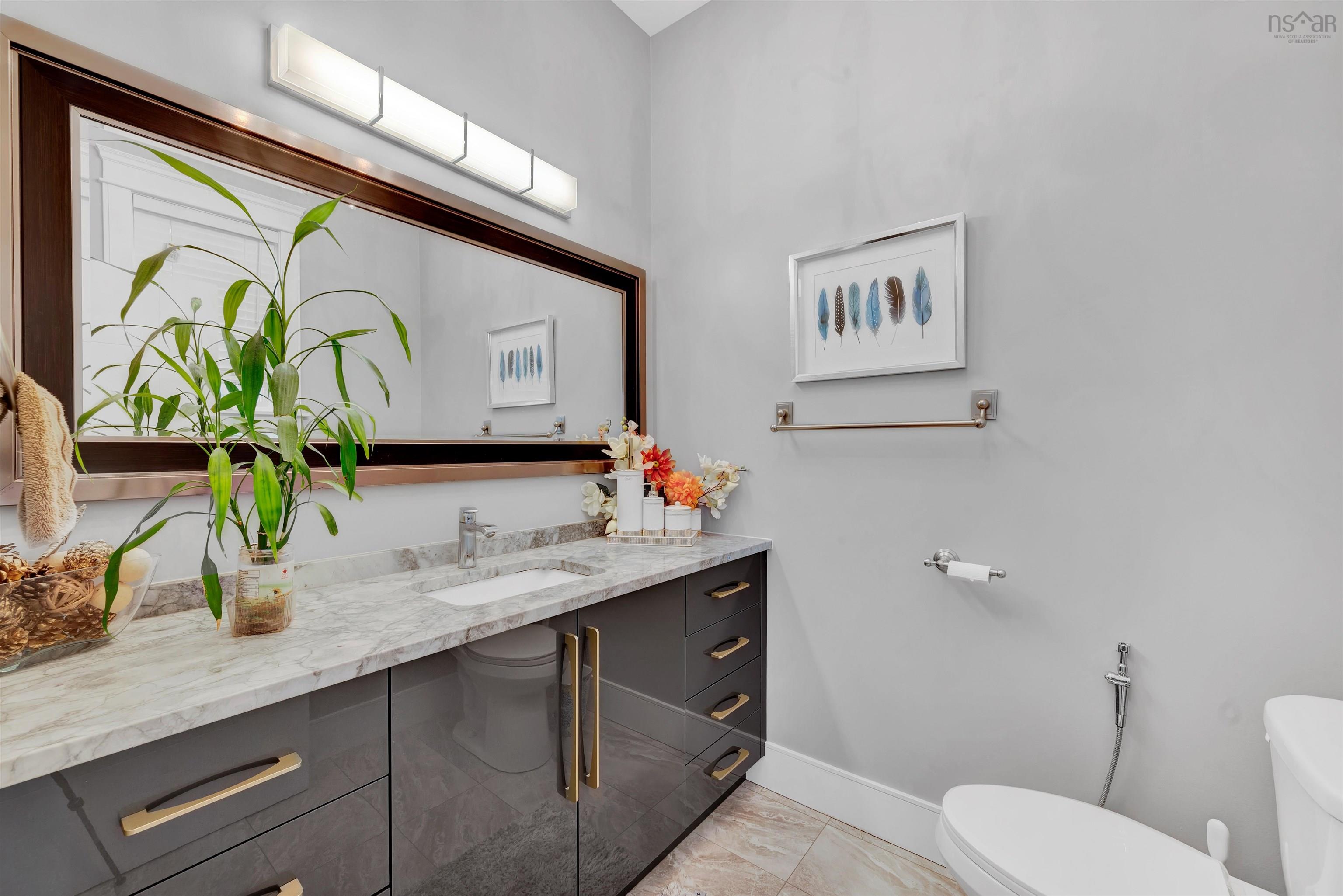 $1,199,900.00: 47 Amesbury Gate, Bedford