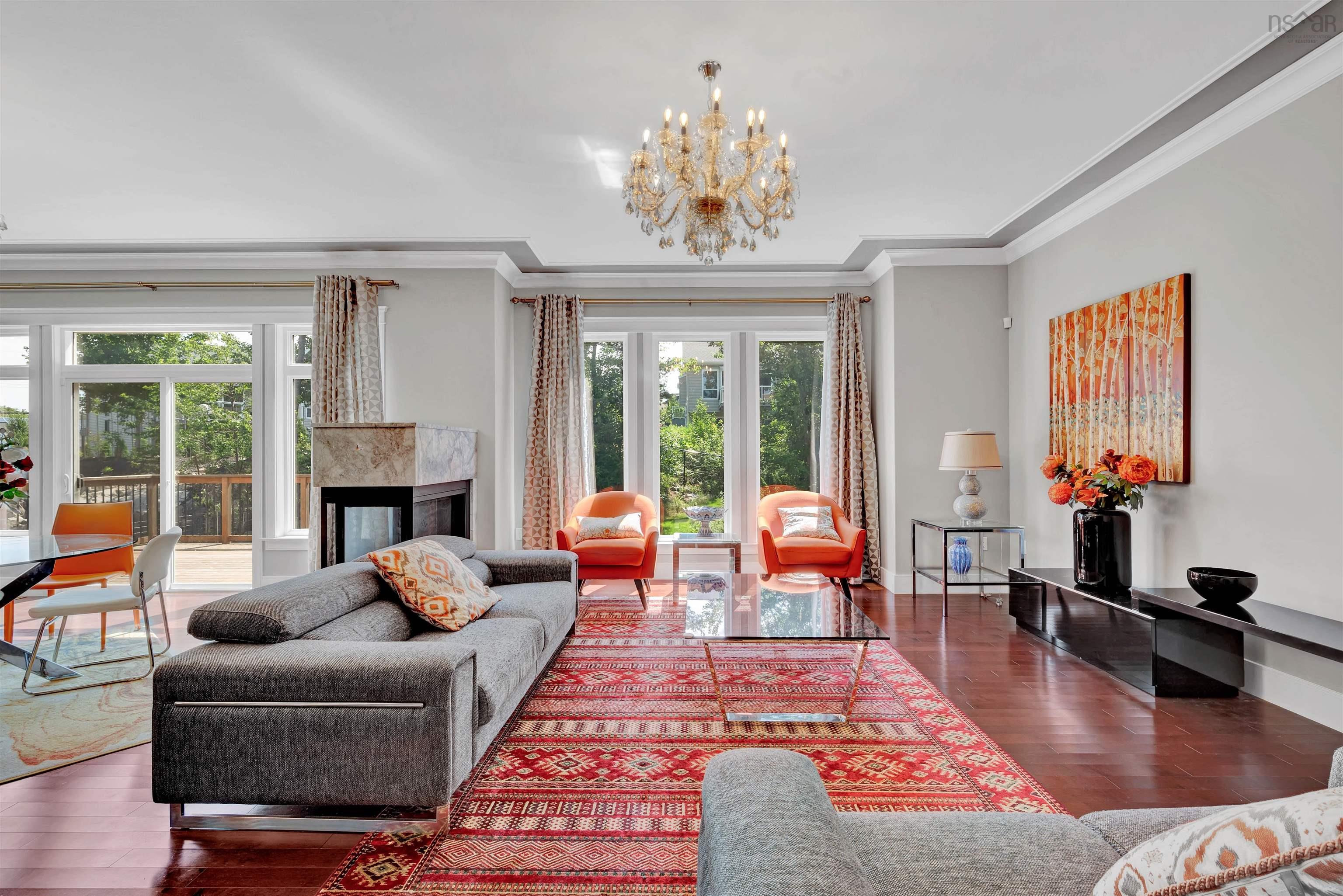 $1,199,900.00: 47 Amesbury Gate, Bedford