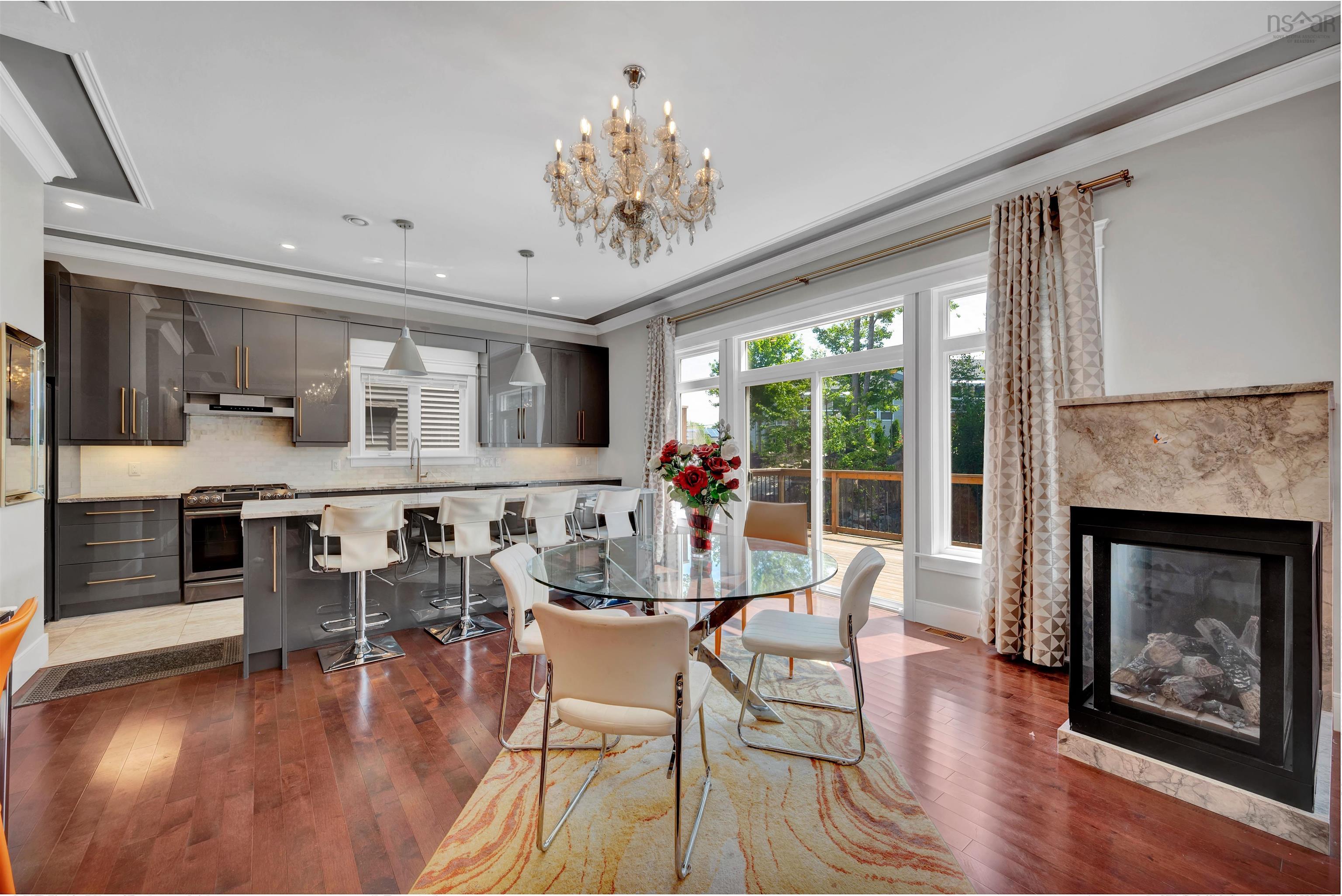 $1,199,900.00: 47 Amesbury Gate, Bedford