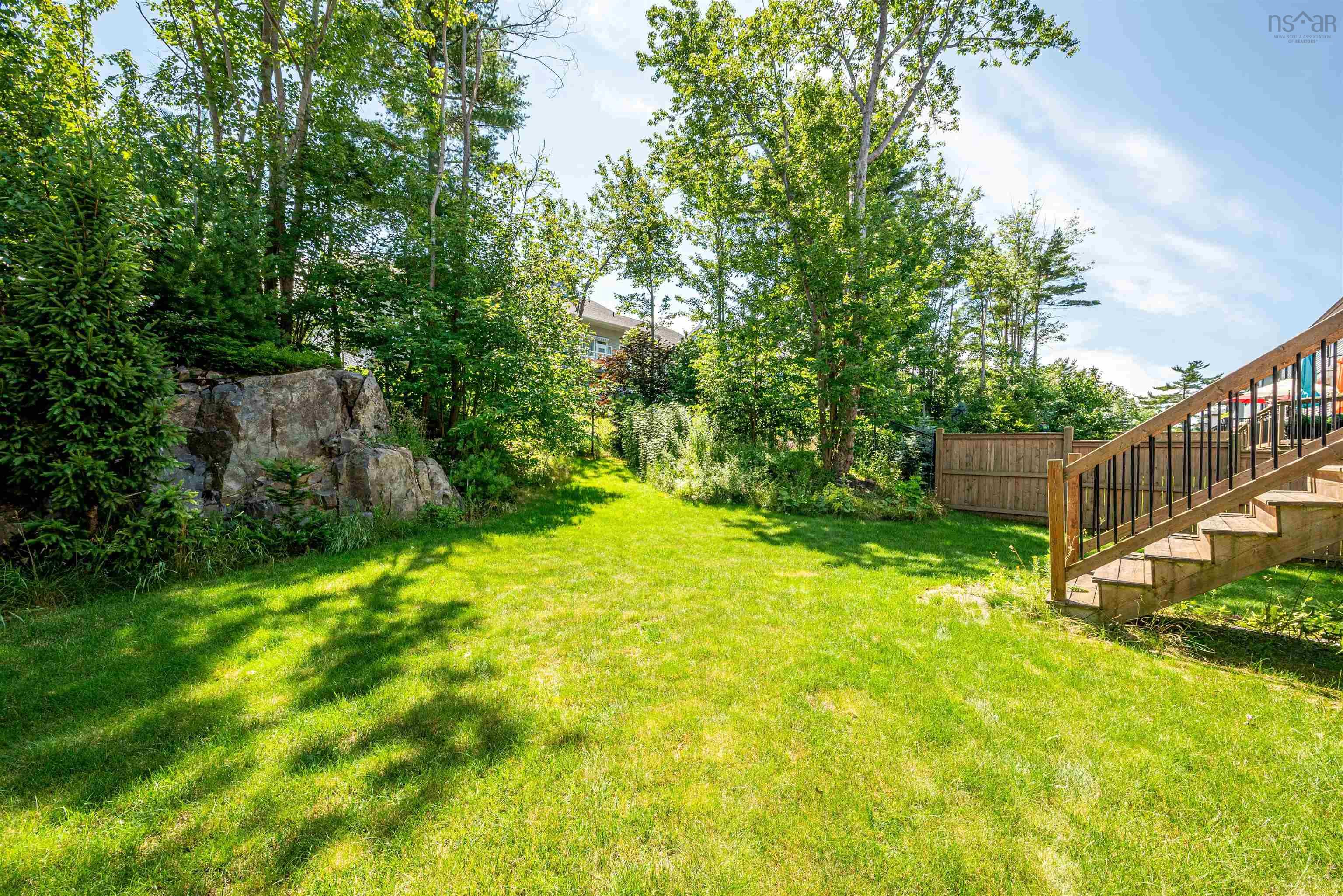 $1,199,900.00: 47 Amesbury Gate, Bedford