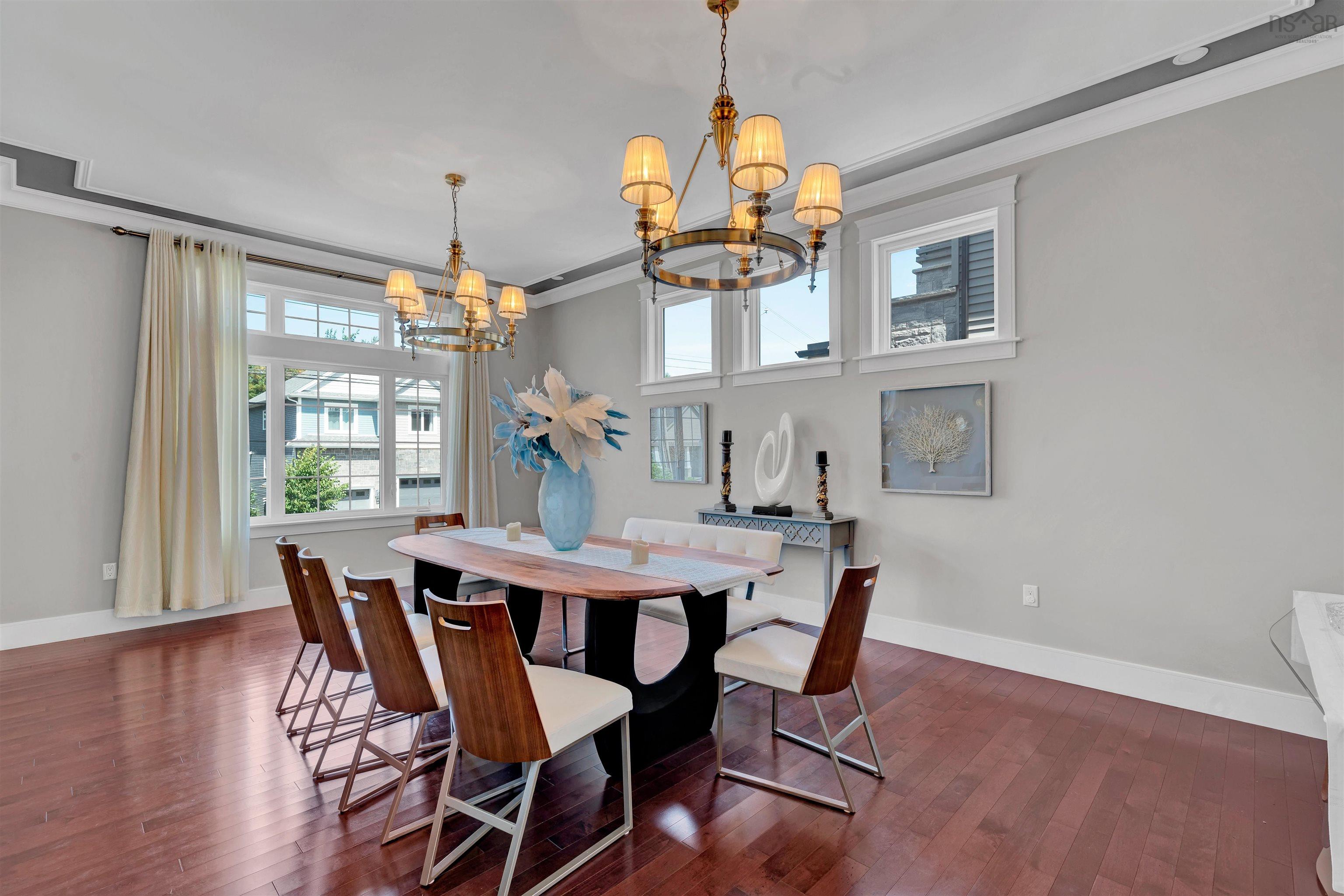 $1,199,900.00: 47 Amesbury Gate, Bedford