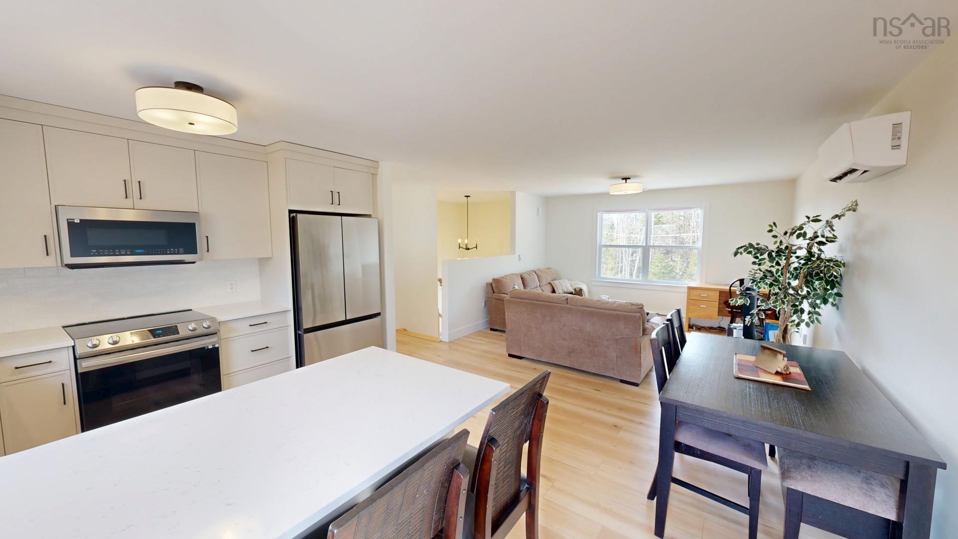 $599,900.00: 448 Winslow Drive, Upper Tantallon