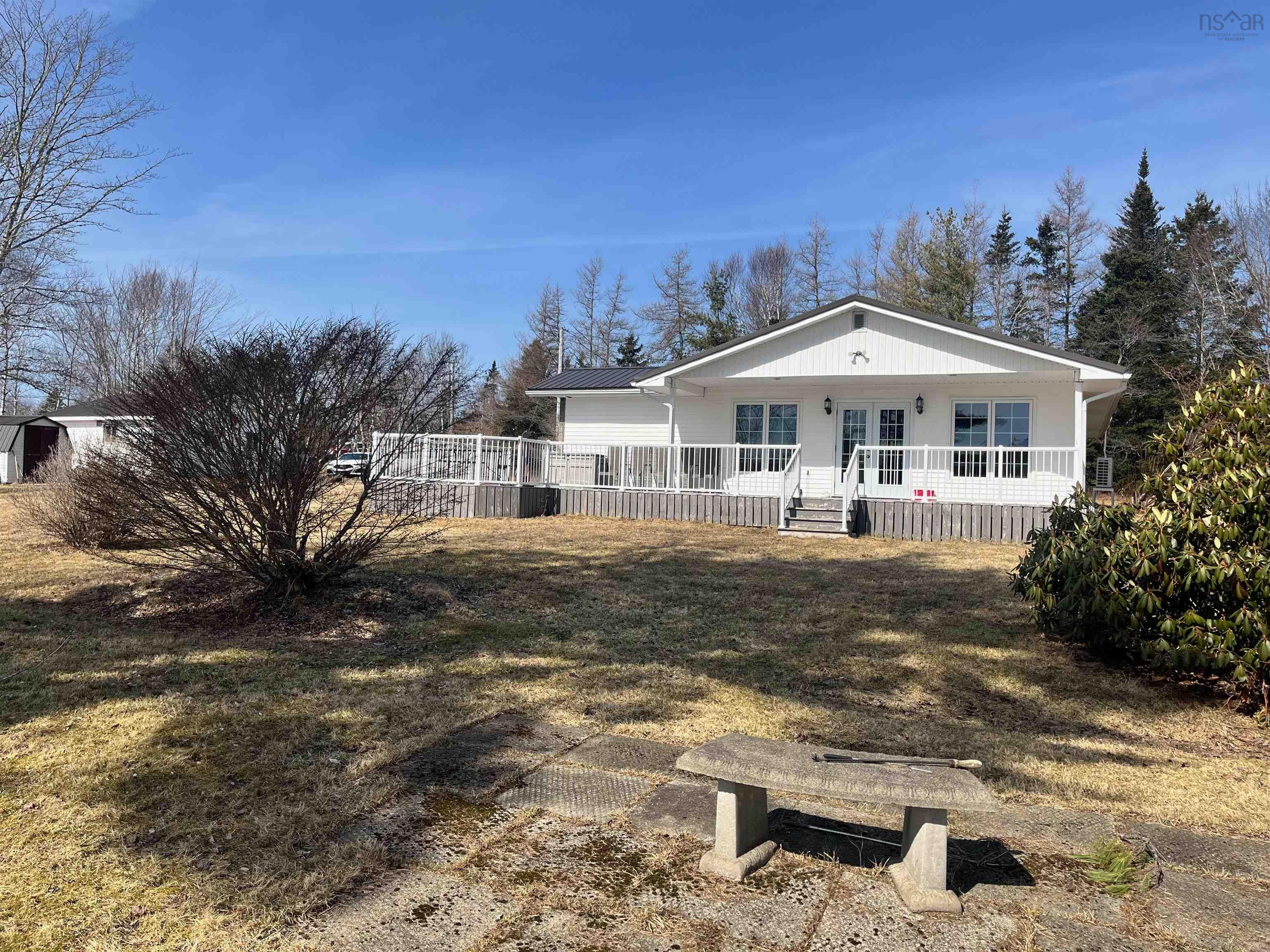 $275,000.00: 20030 Highway 316, Eight Island Lake