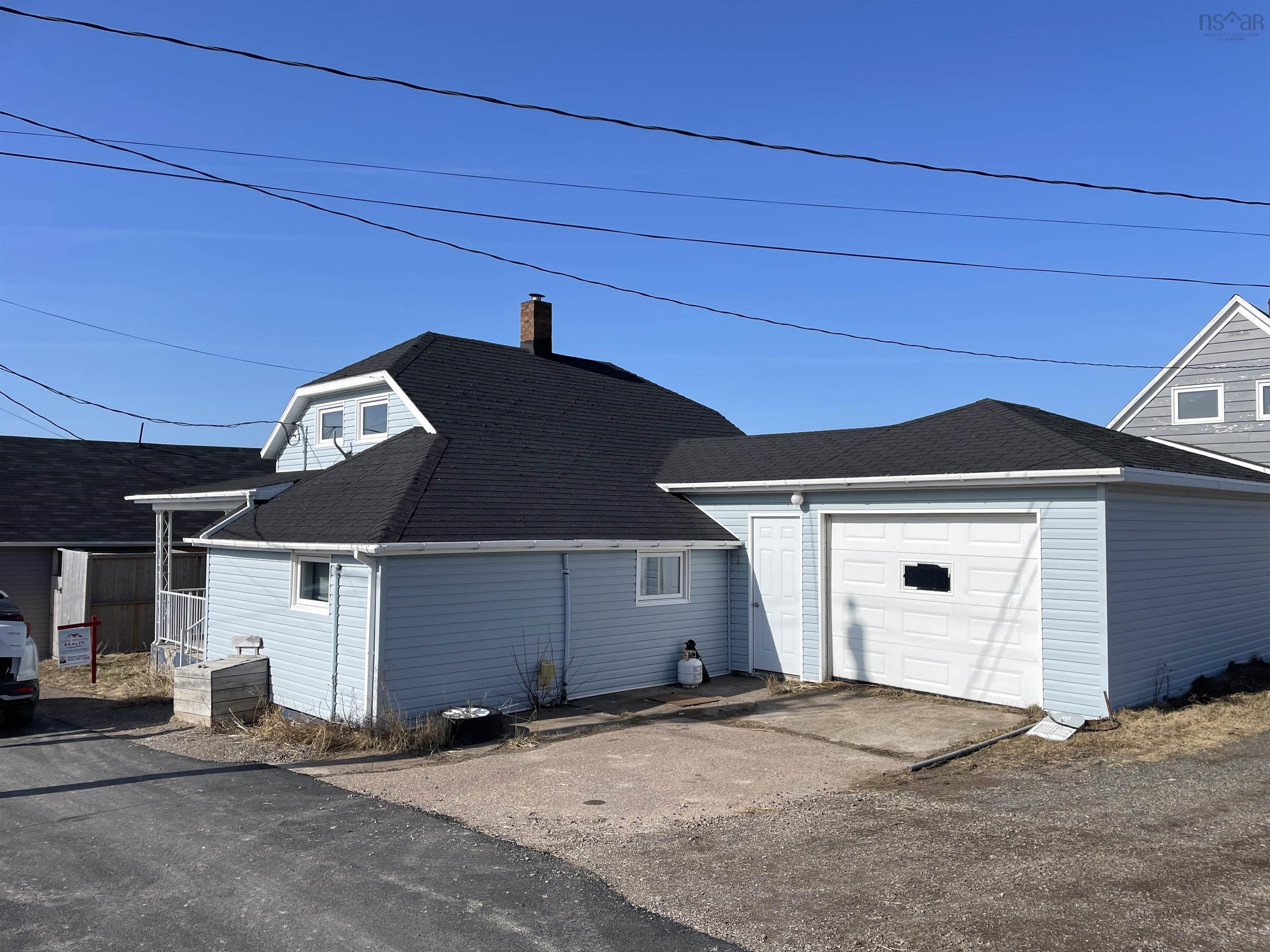 $179,500.00: 19 Chemin Bichoure Rd. Road, Chéticamp
