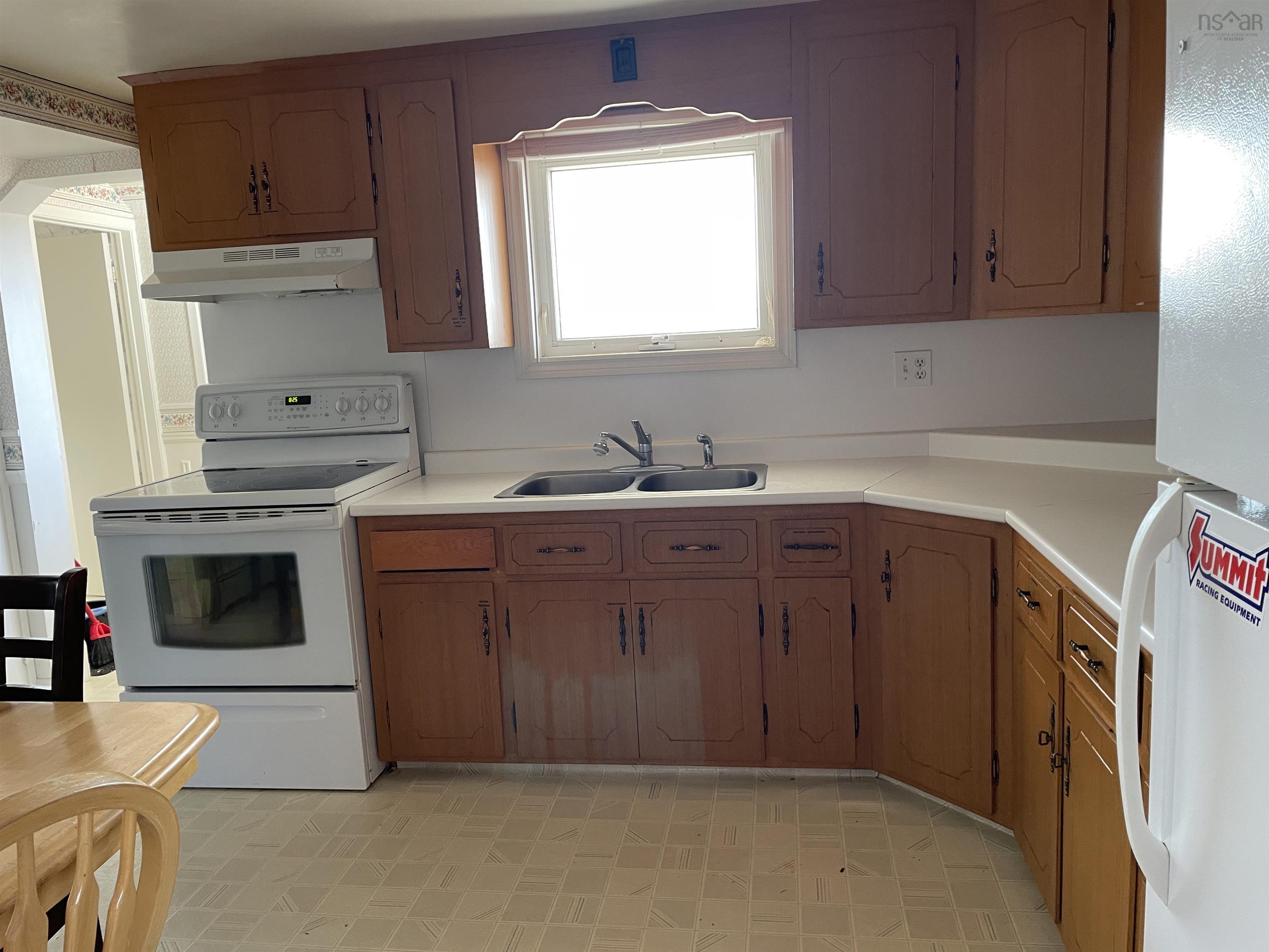 $179,500.00: 19 Chemin Bichoure Rd. Road, Chéticamp