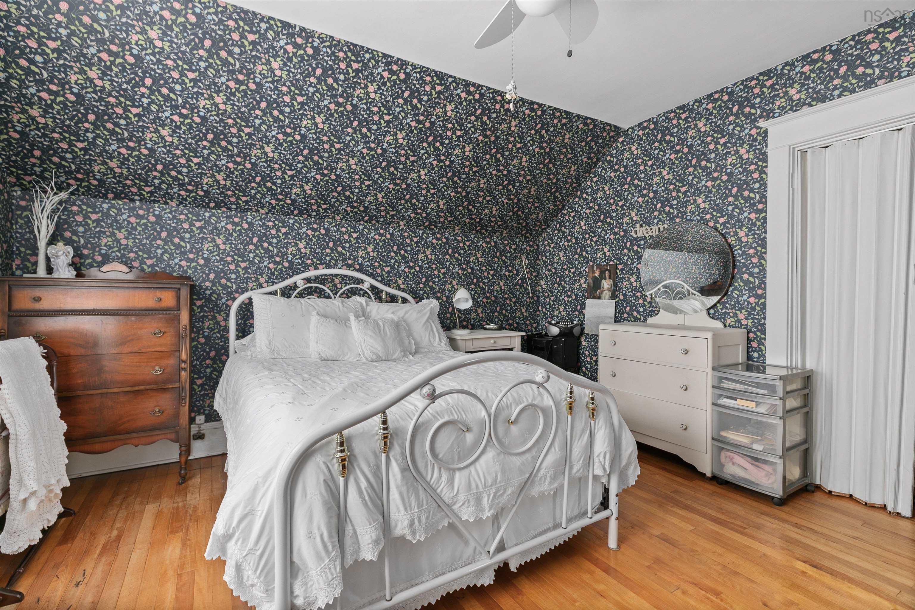 $749,900.00: 2043 Elm Street, Halifax