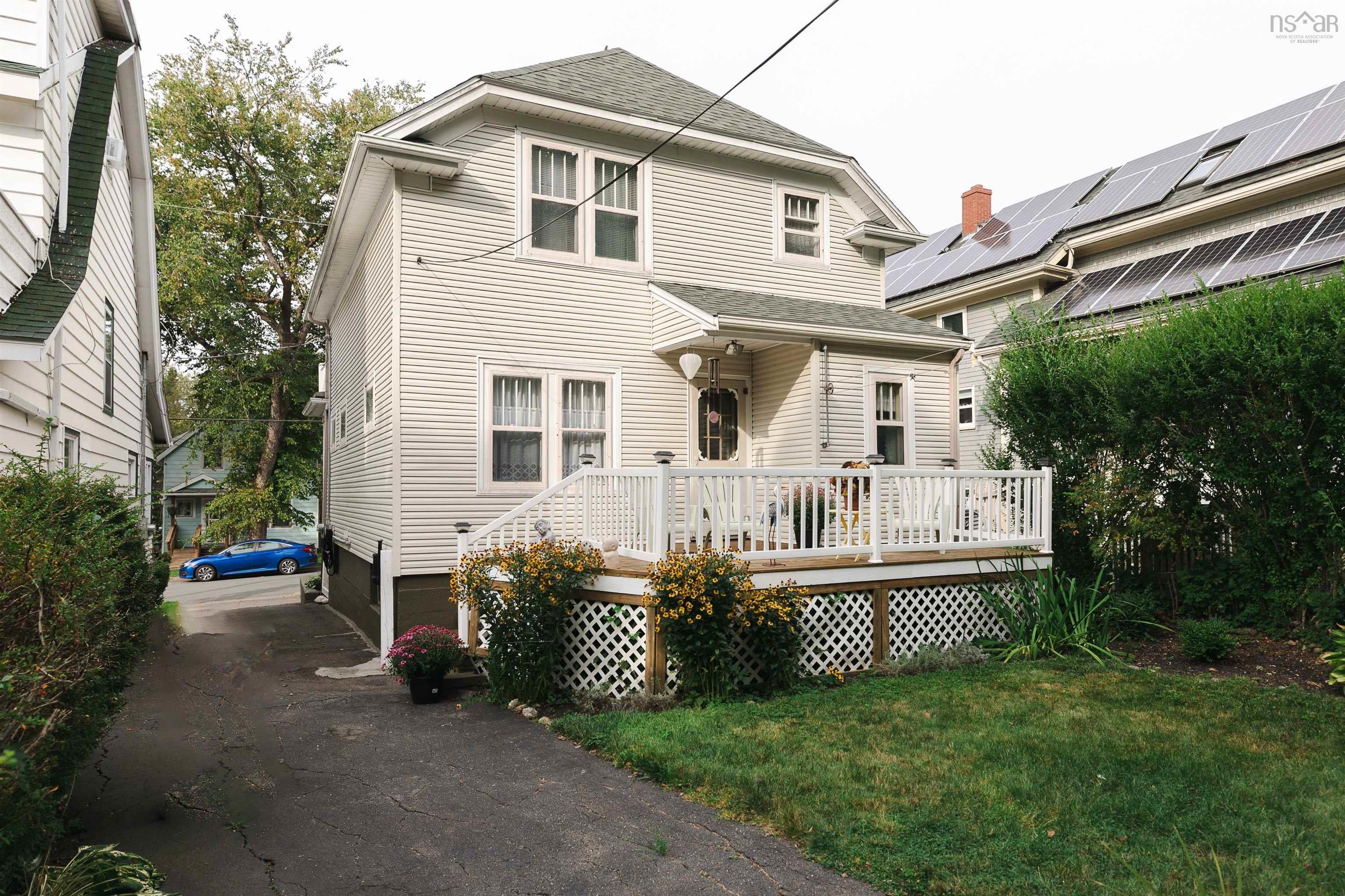 $749,900.00: 2043 Elm Street, Halifax