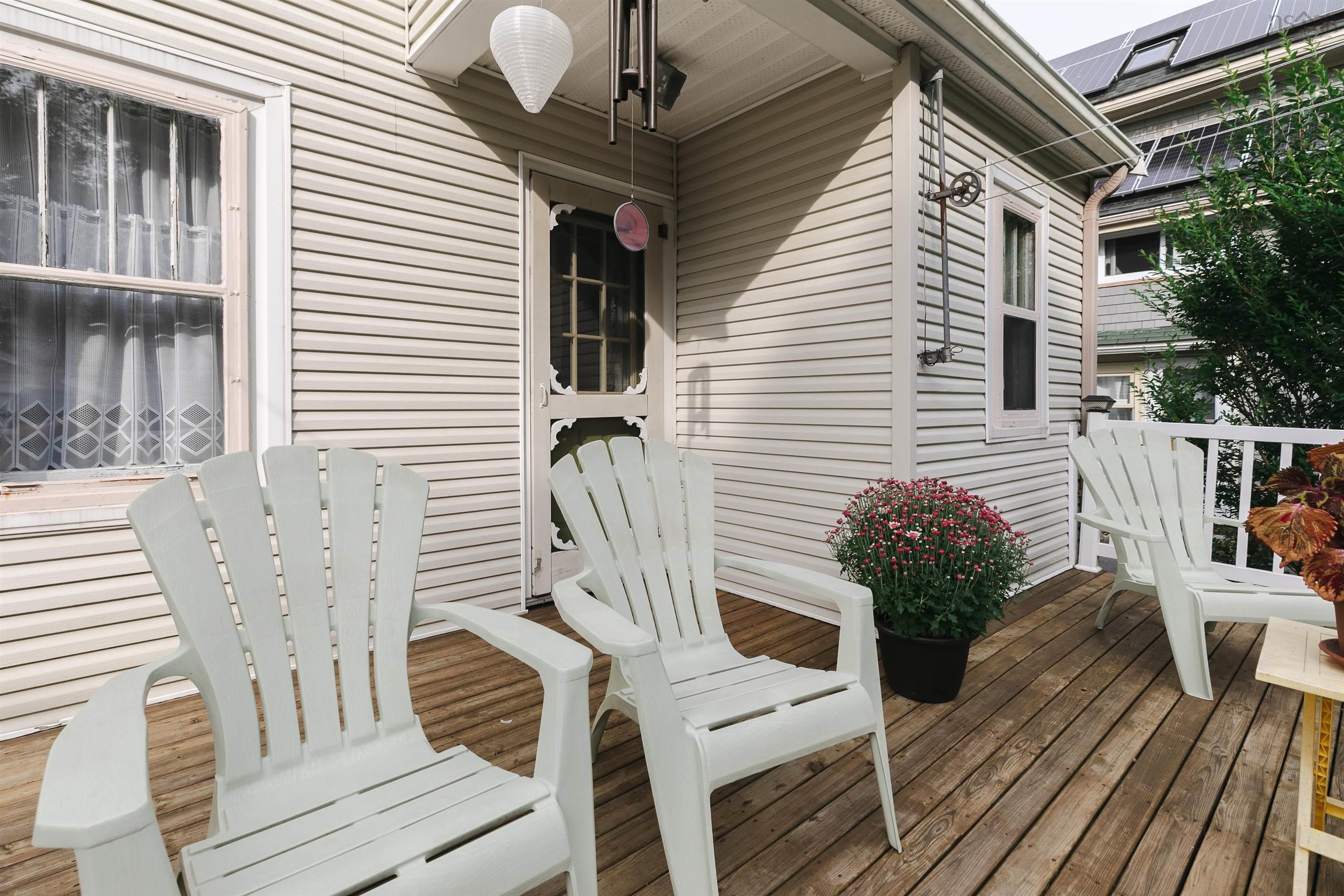 $749,900.00: 2043 Elm Street, Halifax