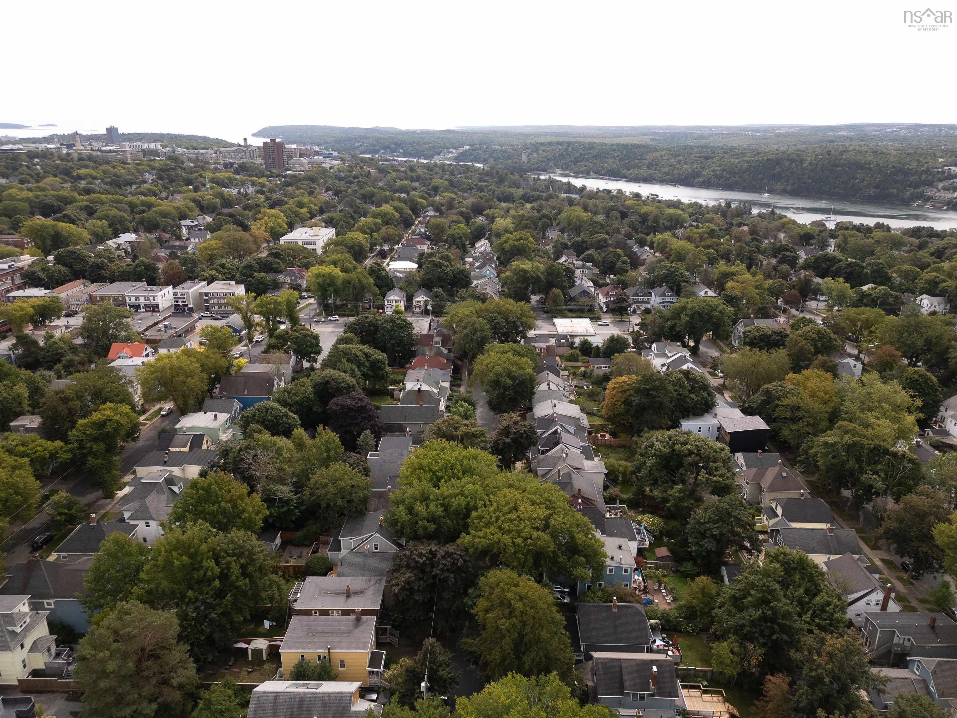$749,900.00: 2043 Elm Street, Halifax