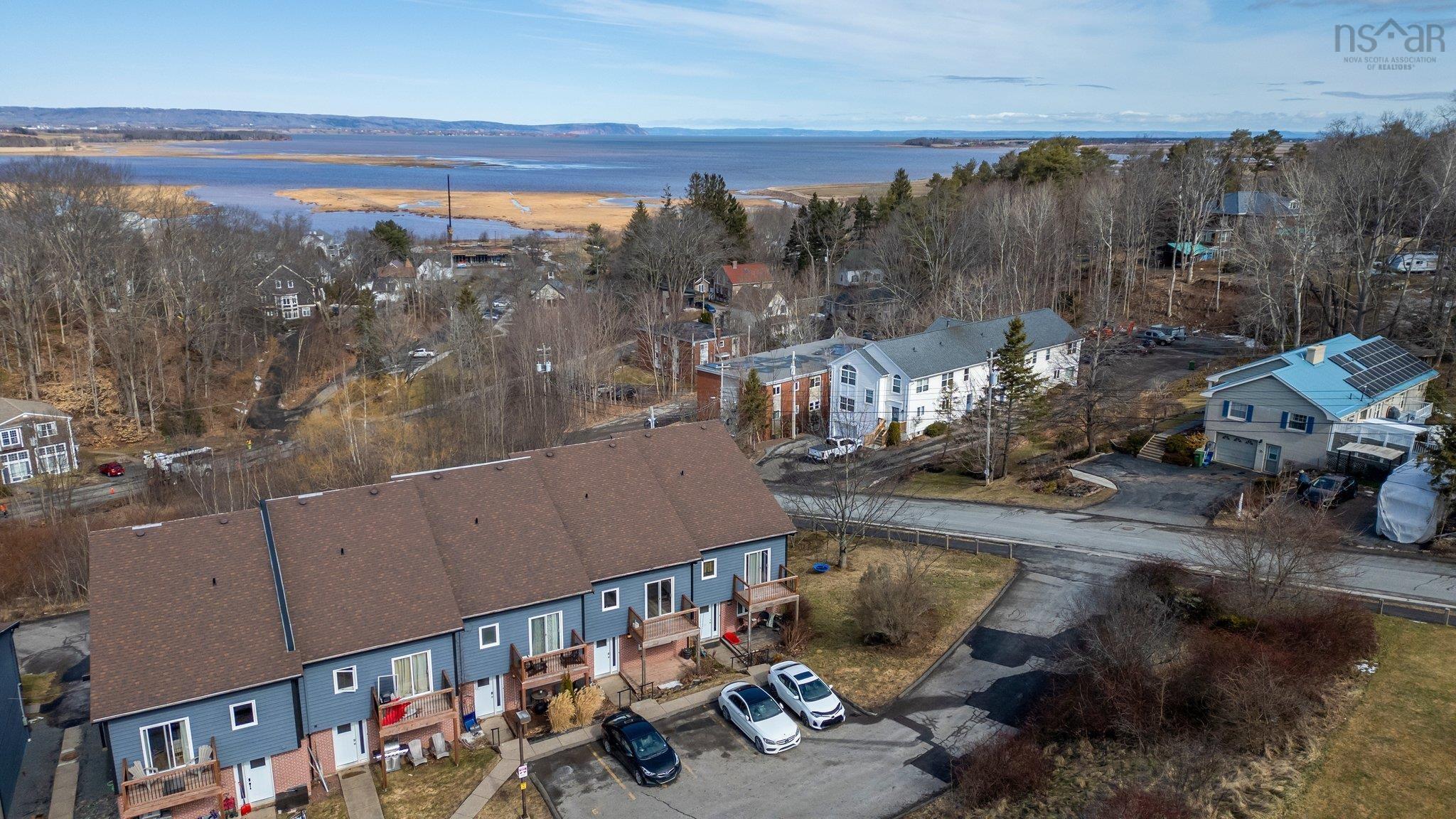 $375,000.00: 602 6 Blomidon Terrace, Wolfville