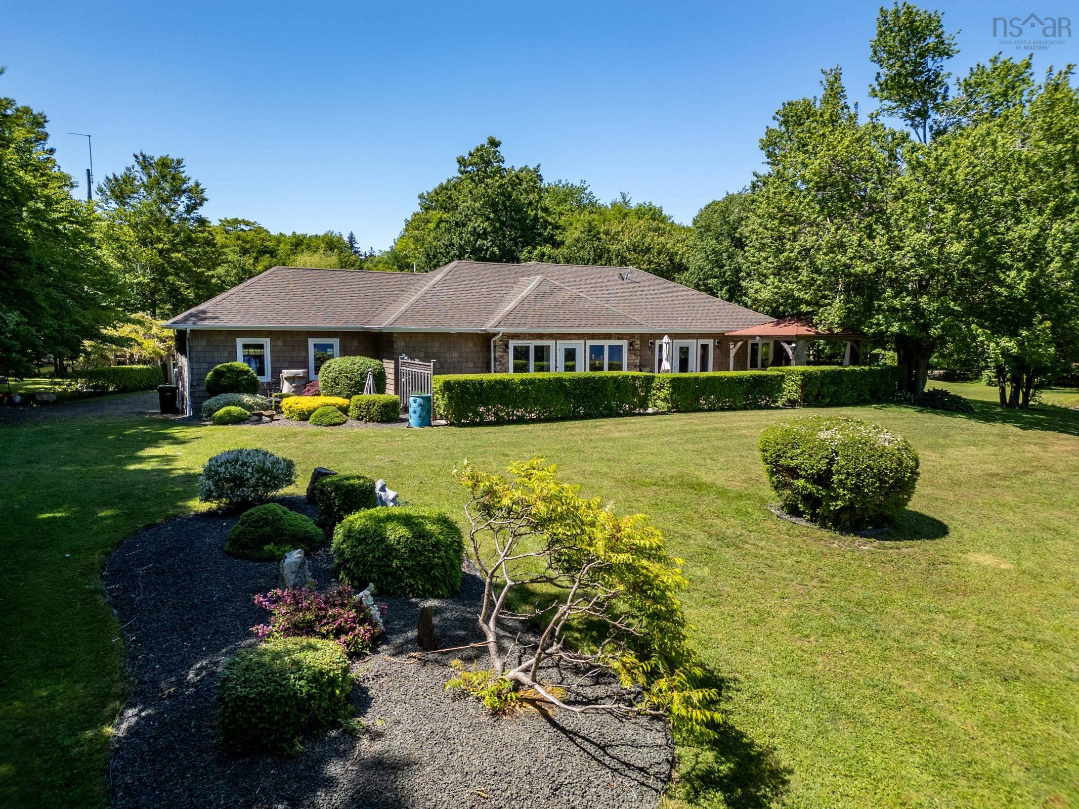 $1,190,000.00: 4400 Second Division Road, Concession
