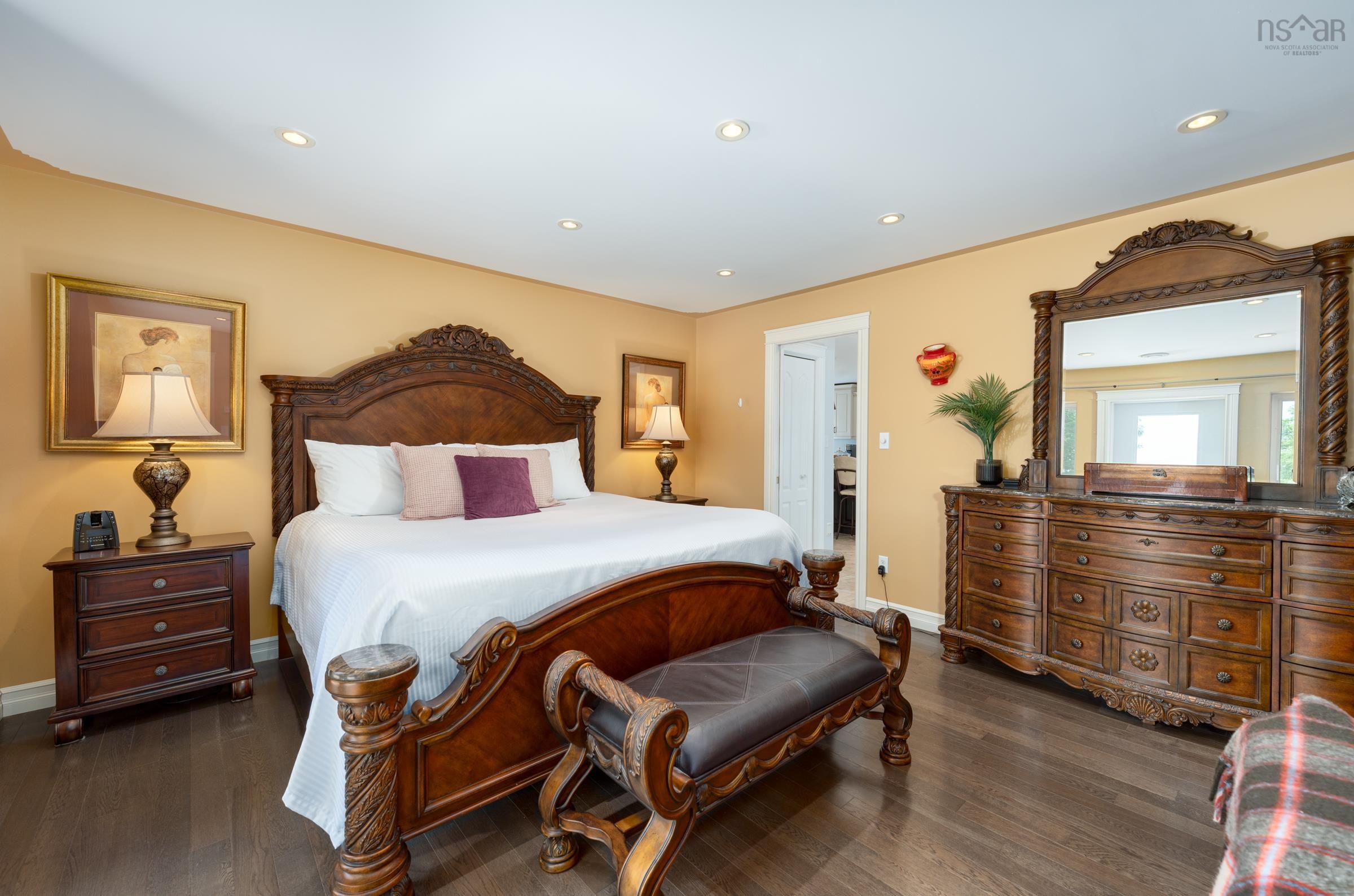 $1,190,000.00: 4400 Second Division Road, Concession