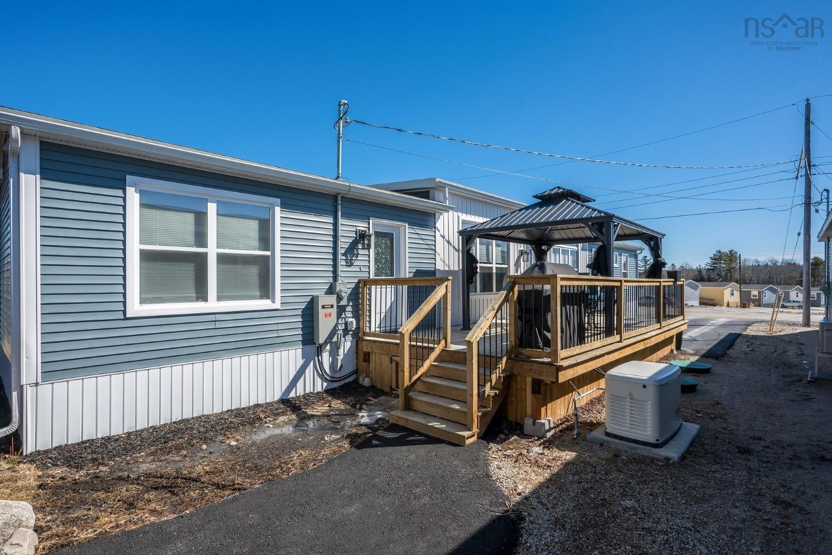 $315,900.00: 15 Breeze Circle, Simms Settlement