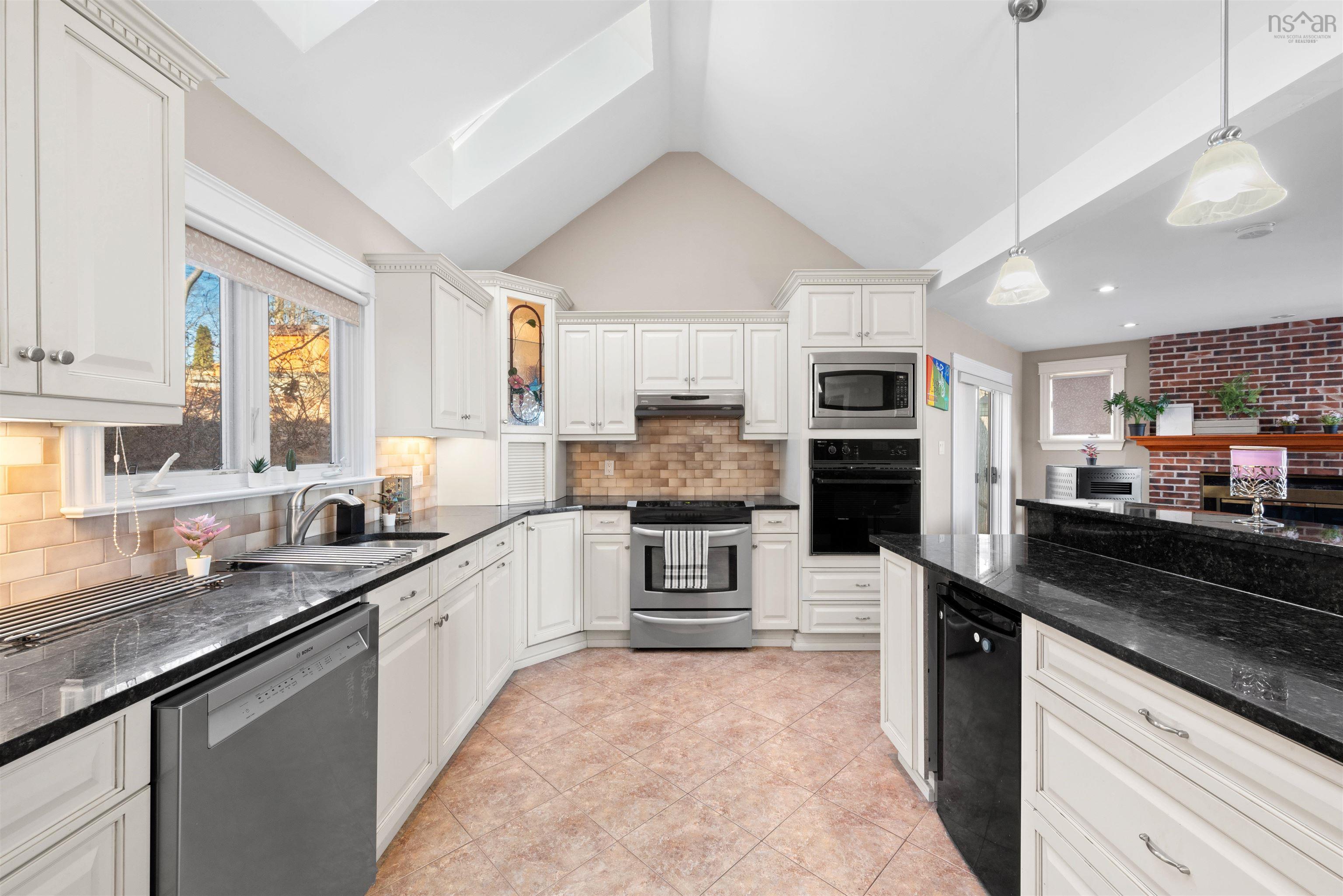 $959,000.00: 20 Watervista Lane, Halifax