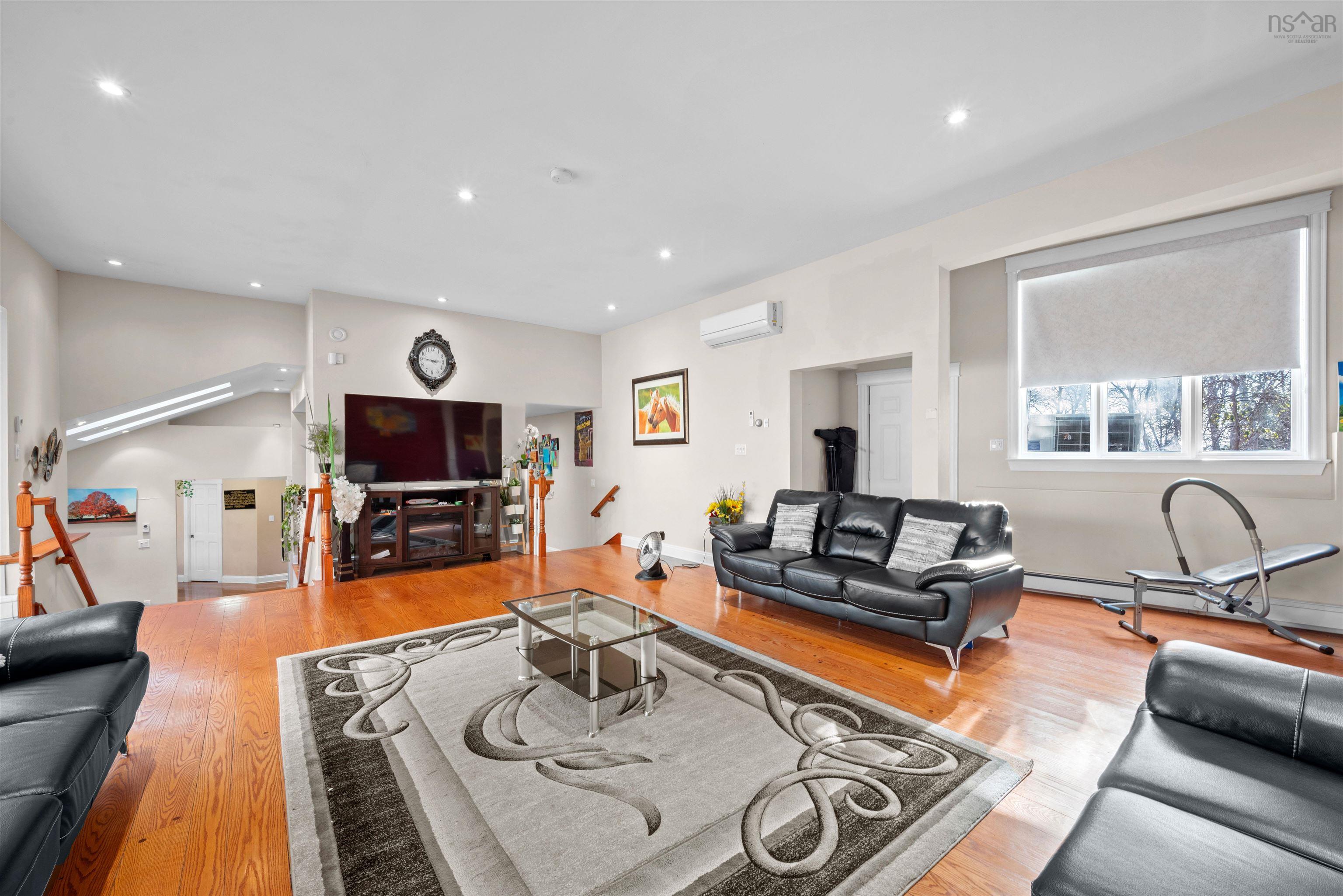 $959,000.00: 20 Watervista Lane, Halifax