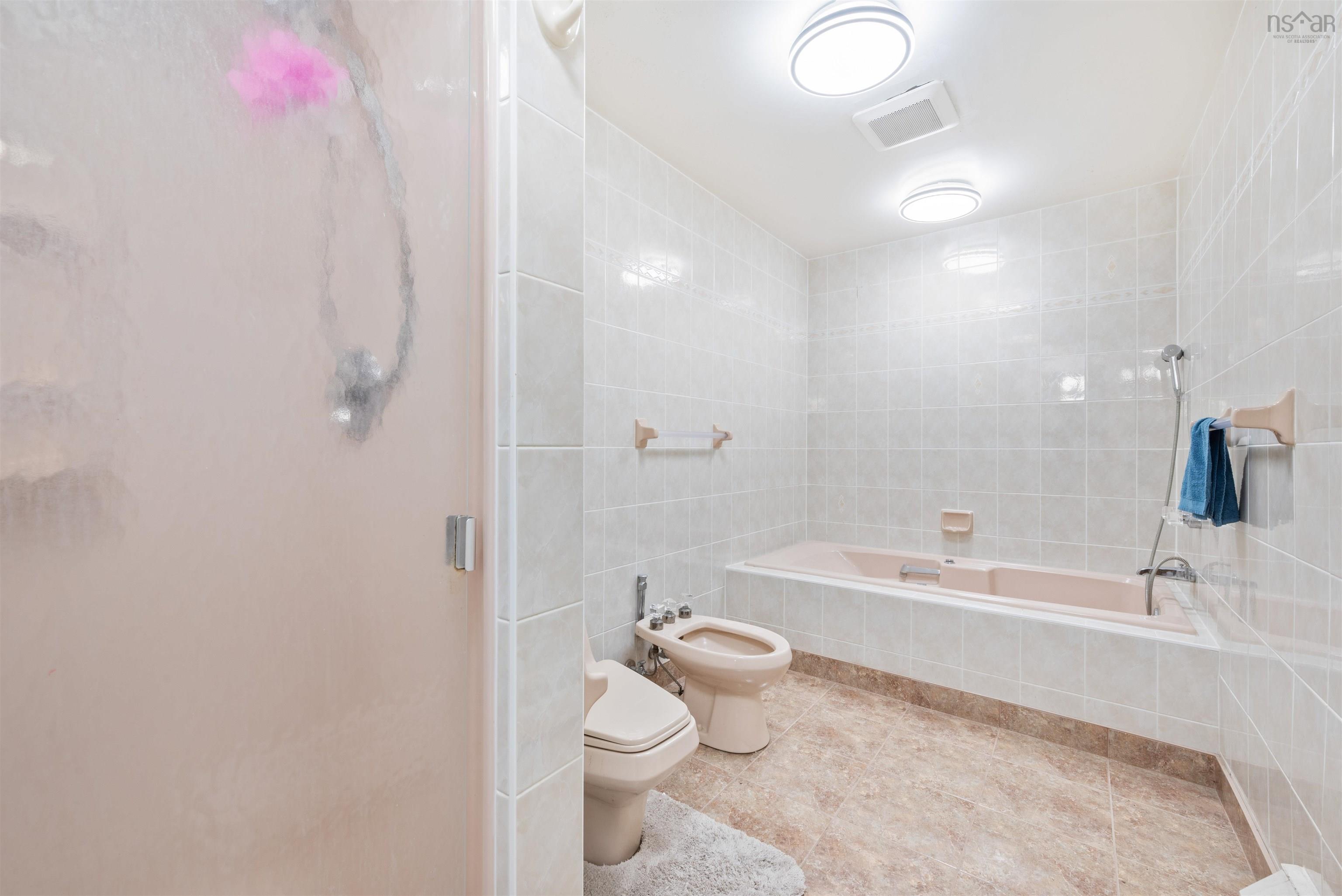 $959,000.00: 20 Watervista Lane, Halifax