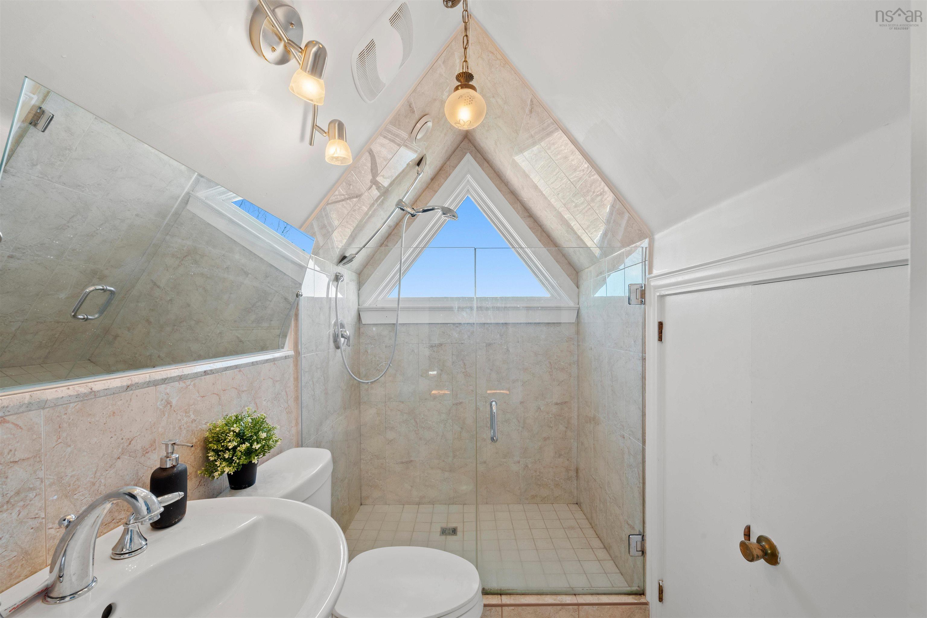 $959,000.00: 20 Watervista Lane, Halifax