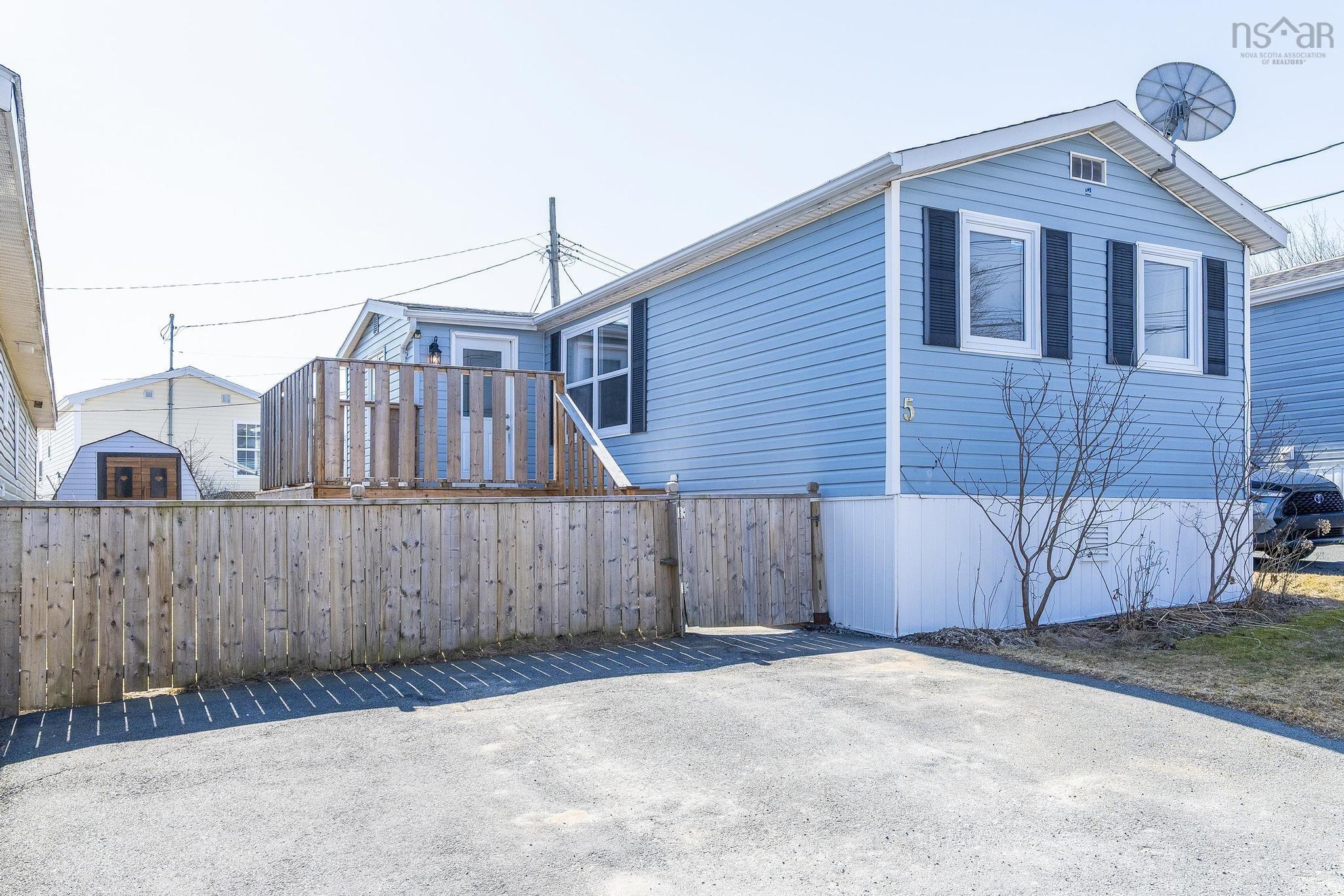 $214,900.00: 5 Gerry Lane, Dartmouth