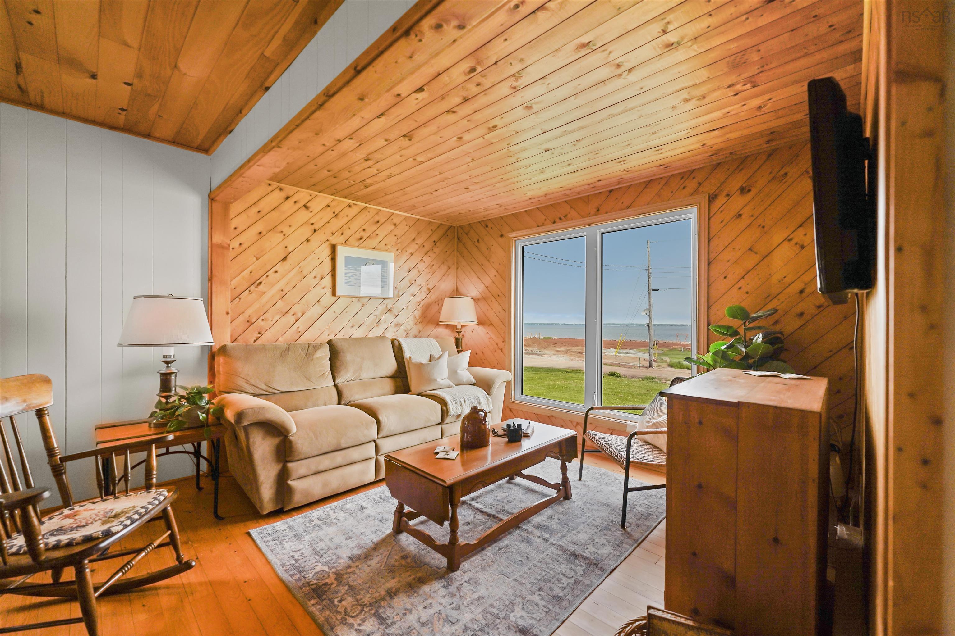 $409,000.00: 111 Dawson Beach Road, Brule Shore