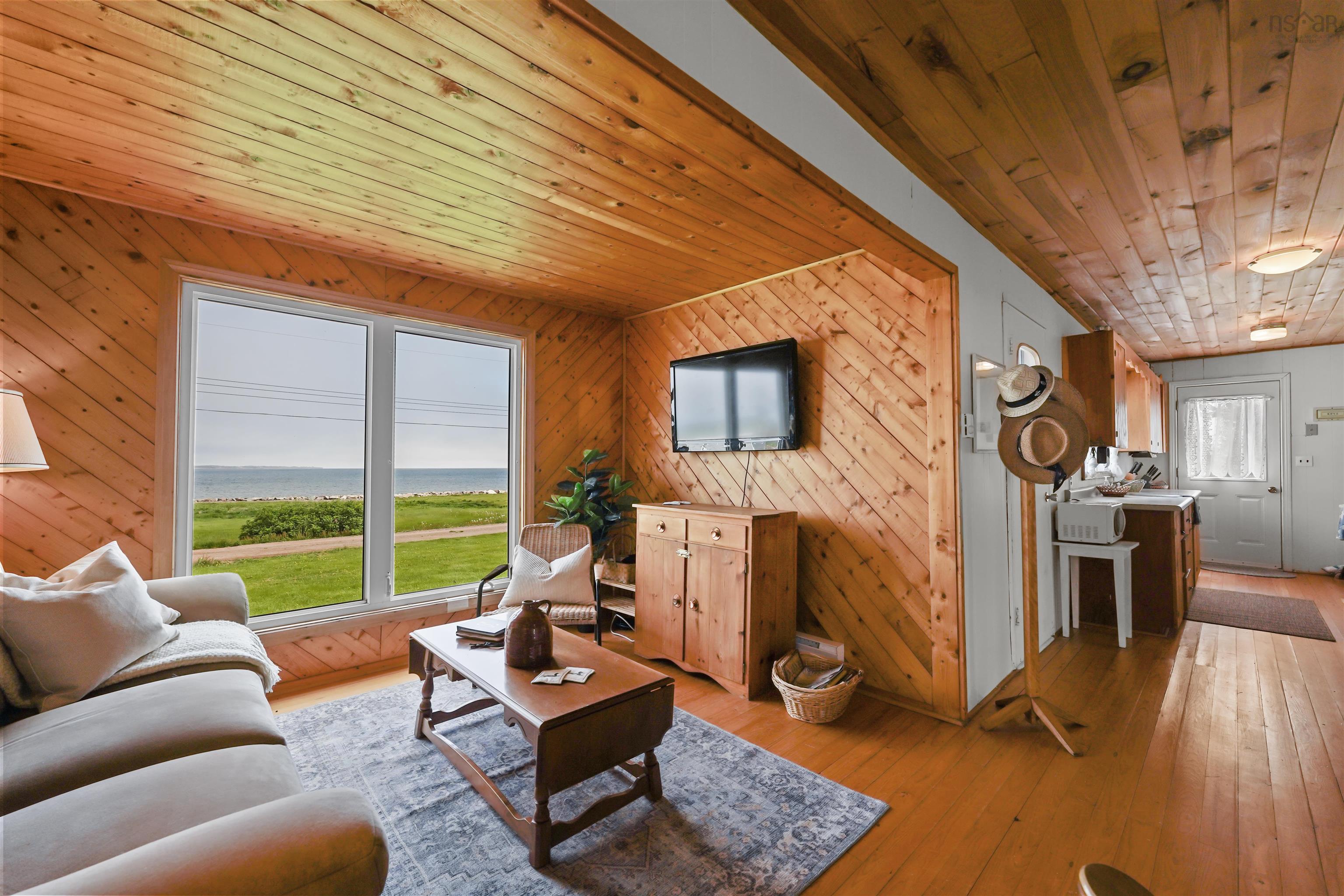 $409,000.00: 111 Dawson Beach Road, Brule Shore